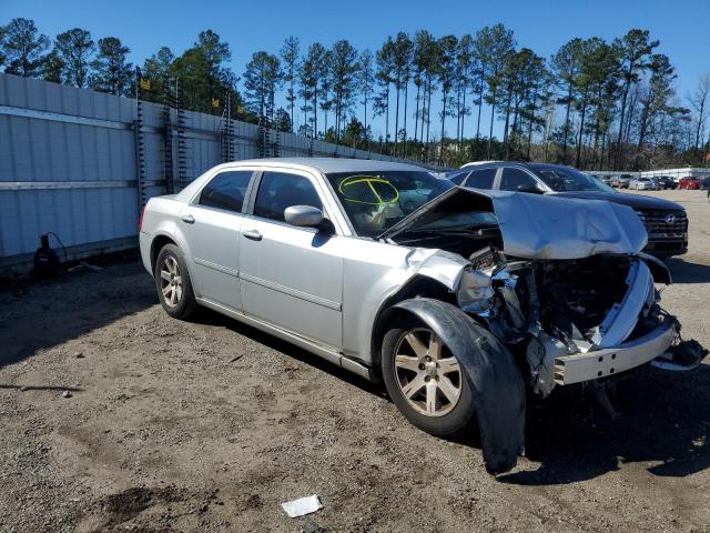 Photo 3 VIN: 2C3LA53G47H766615 - CHRYSLER 300 