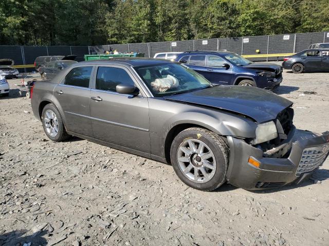 Photo 3 VIN: 2C3LA53G68H223140 - CHRYSLER 300 