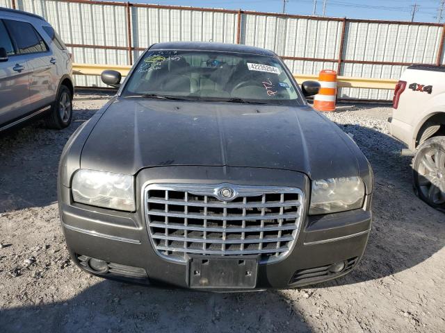 Photo 4 VIN: 2C3LA53G88H233880 - CHRYSLER 300 