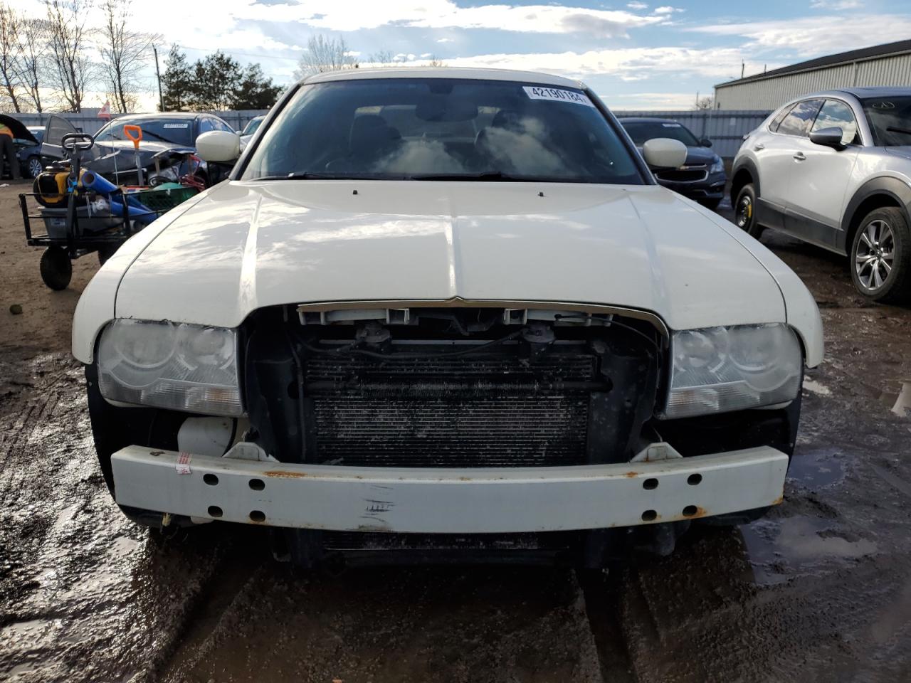 Photo 4 VIN: 2C3LA53G96H468446 - CHRYSLER 300 