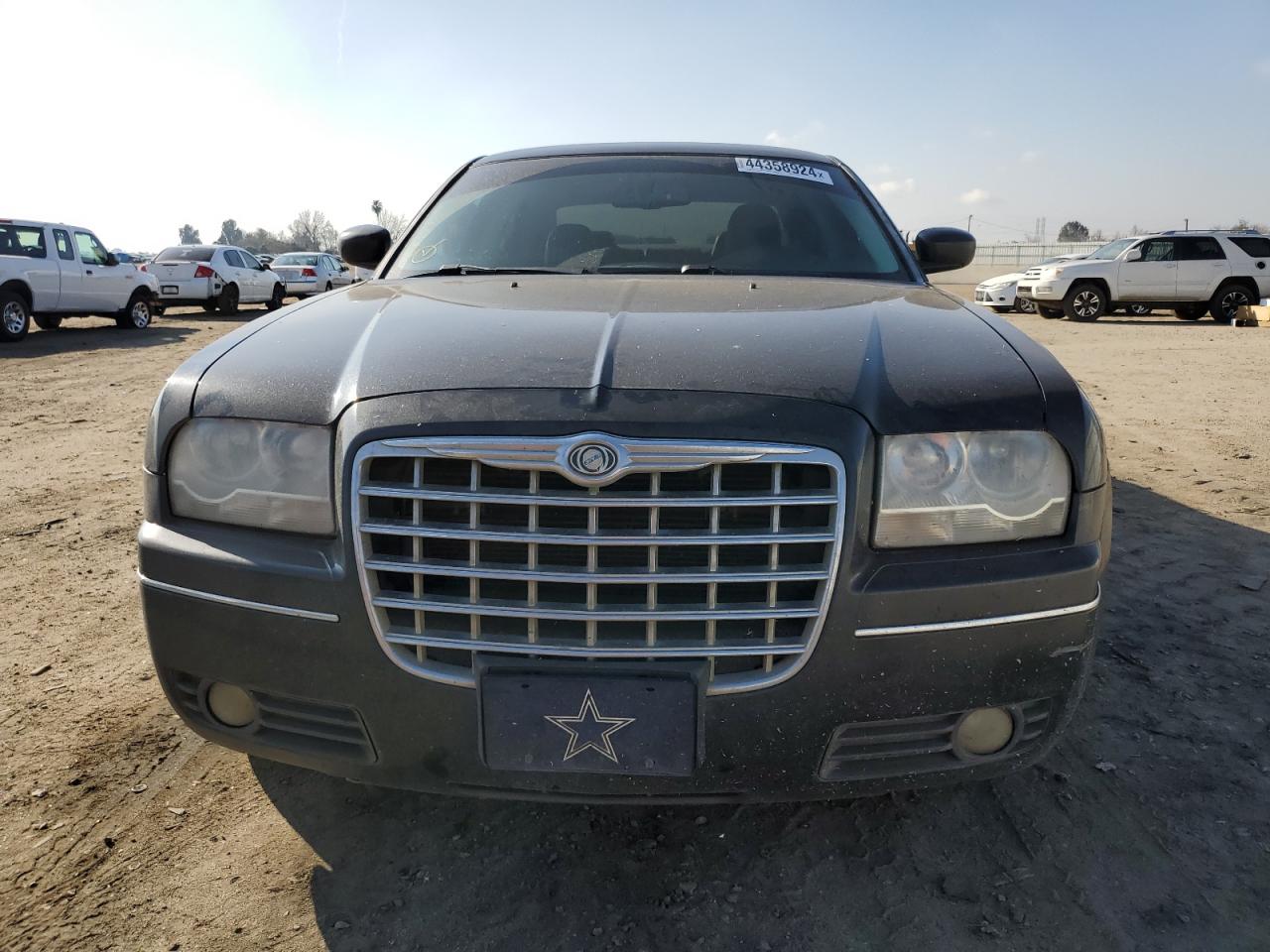 Photo 4 VIN: 2C3LA53GX8H237283 - CHRYSLER 300 