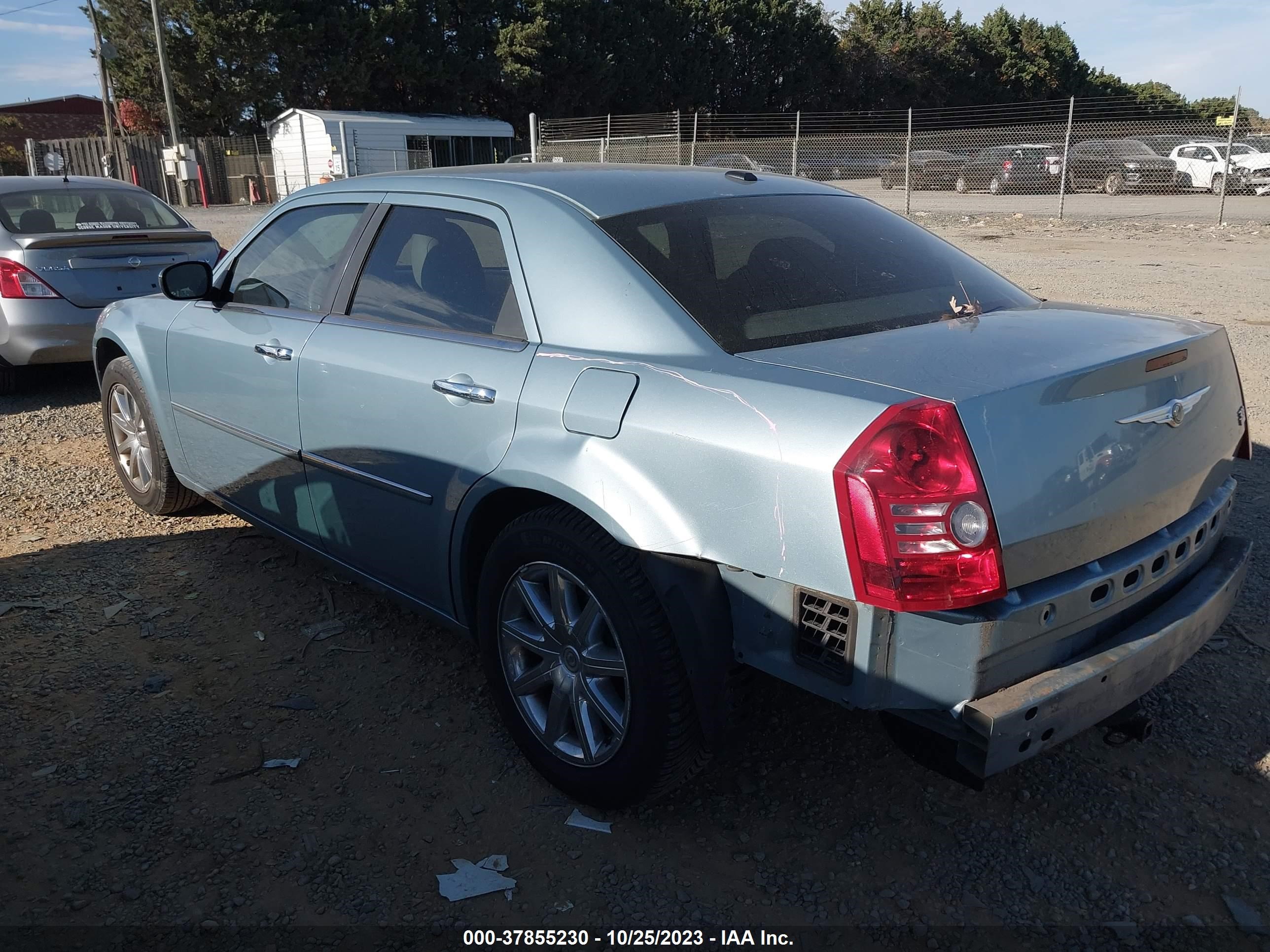 Photo 2 VIN: 2C3LA53V29H538355 - CHRYSLER 300 