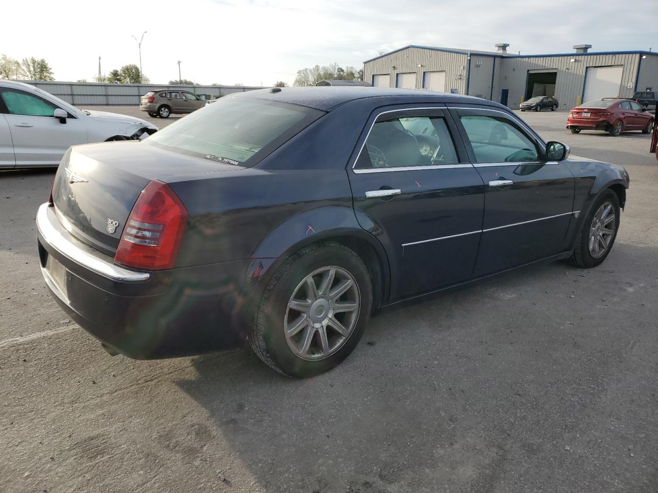 Photo 2 VIN: 2C3LA63H06H290330 - CHRYSLER 300 