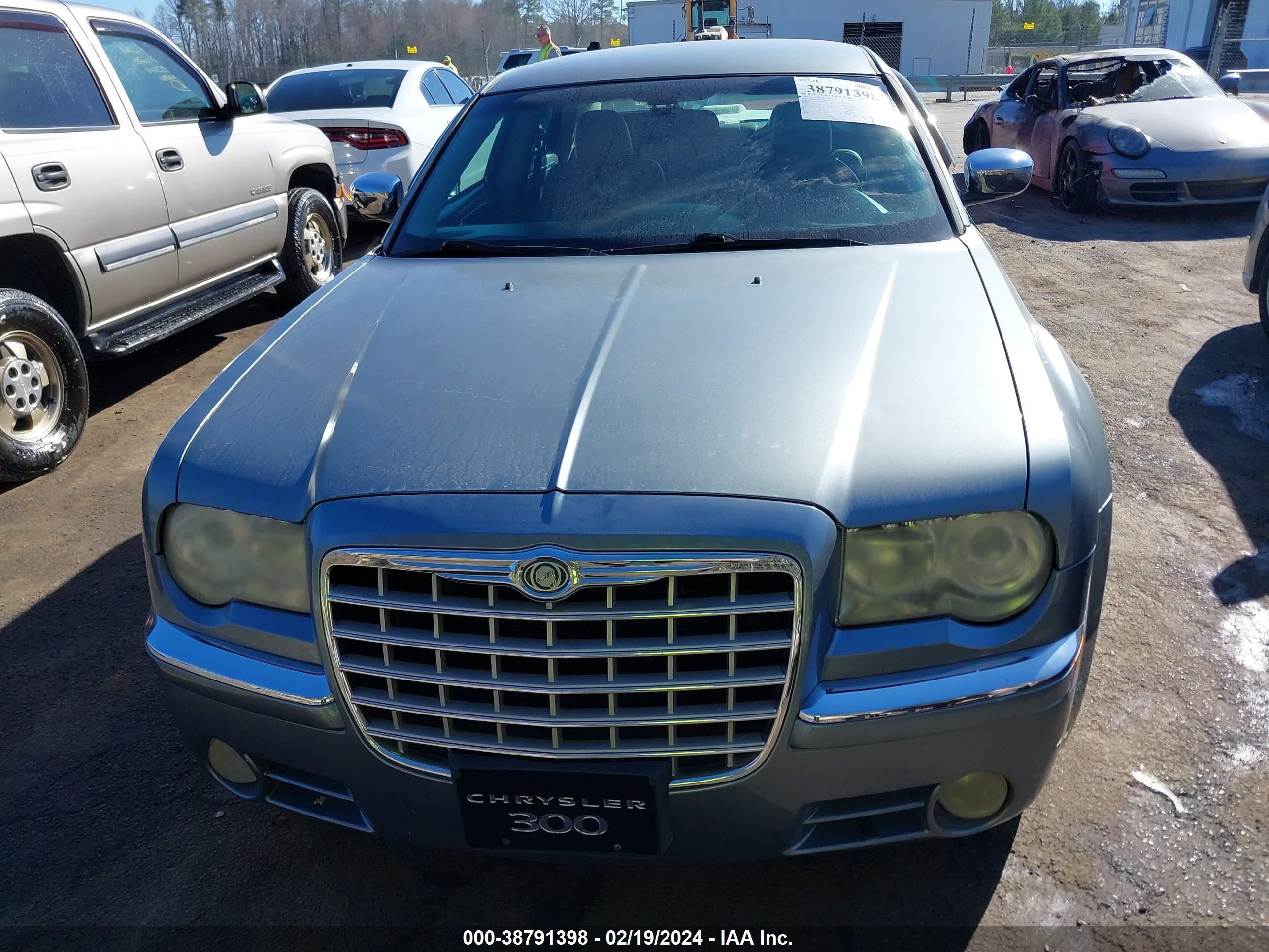 Photo 5 VIN: 2C3LA63H06H336710 - CHRYSLER 300C 