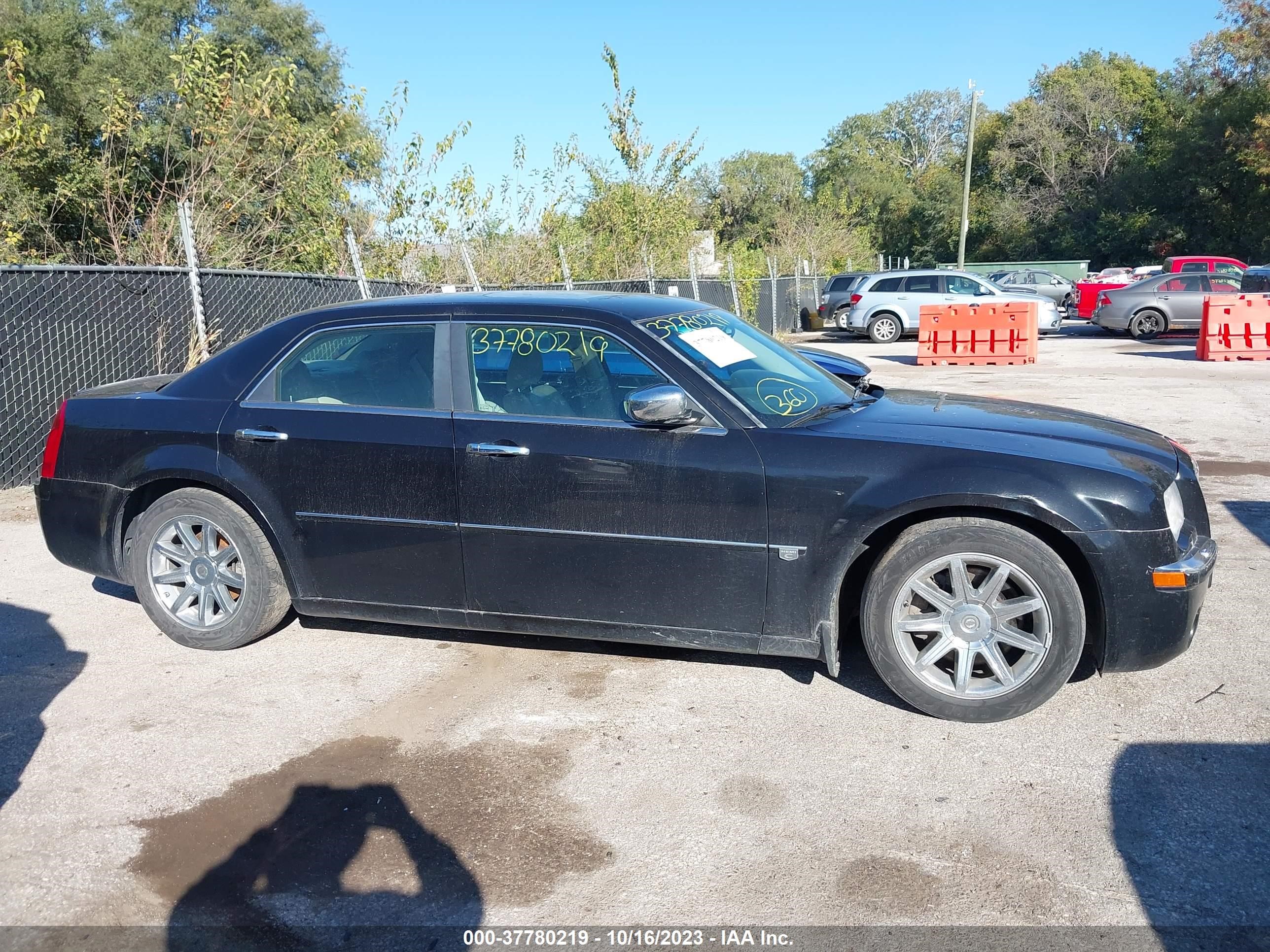 Photo 13 VIN: 2C3LA63H06H428951 - CHRYSLER 300 