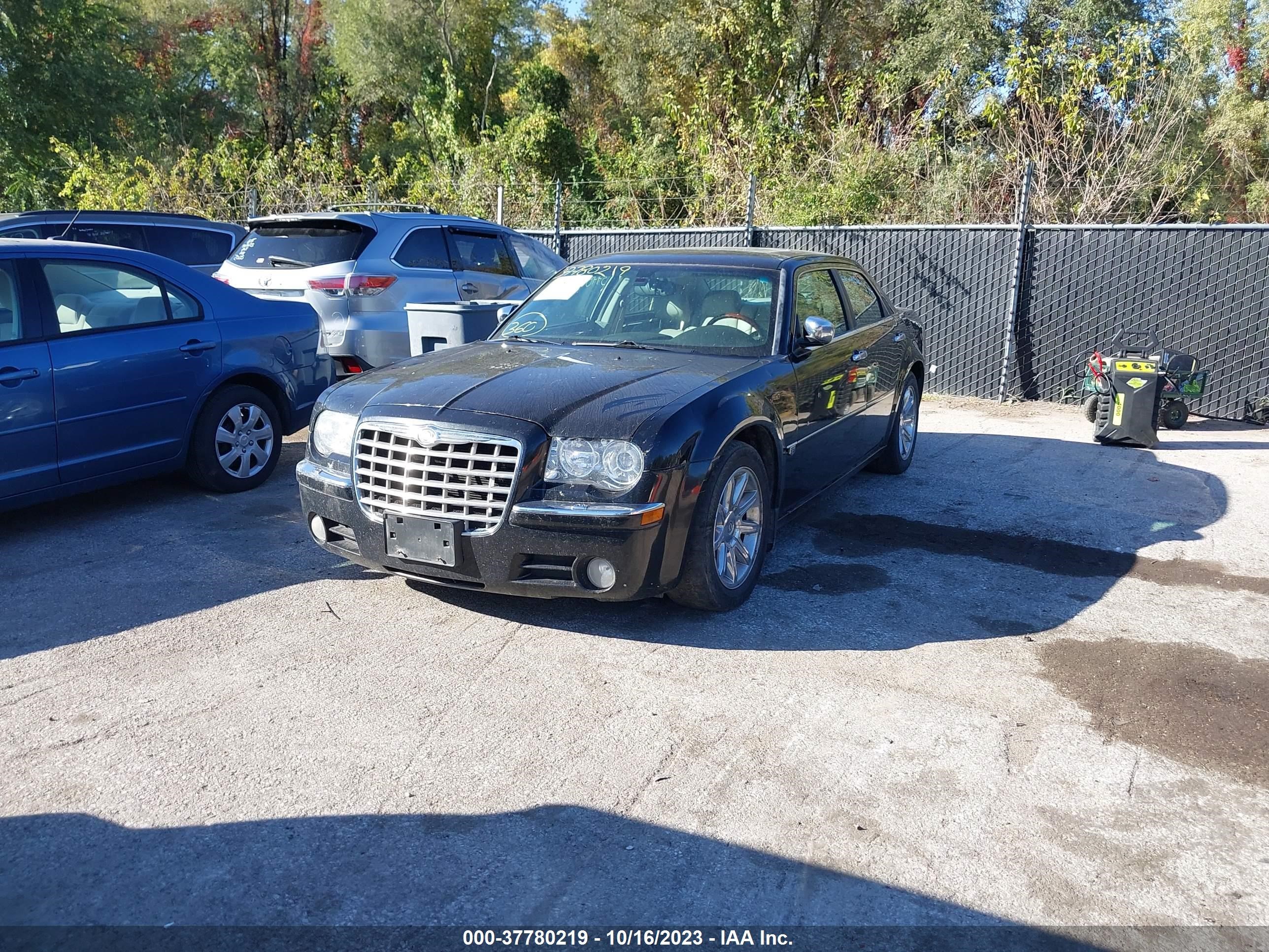 Photo 2 VIN: 2C3LA63H06H428951 - CHRYSLER 300 