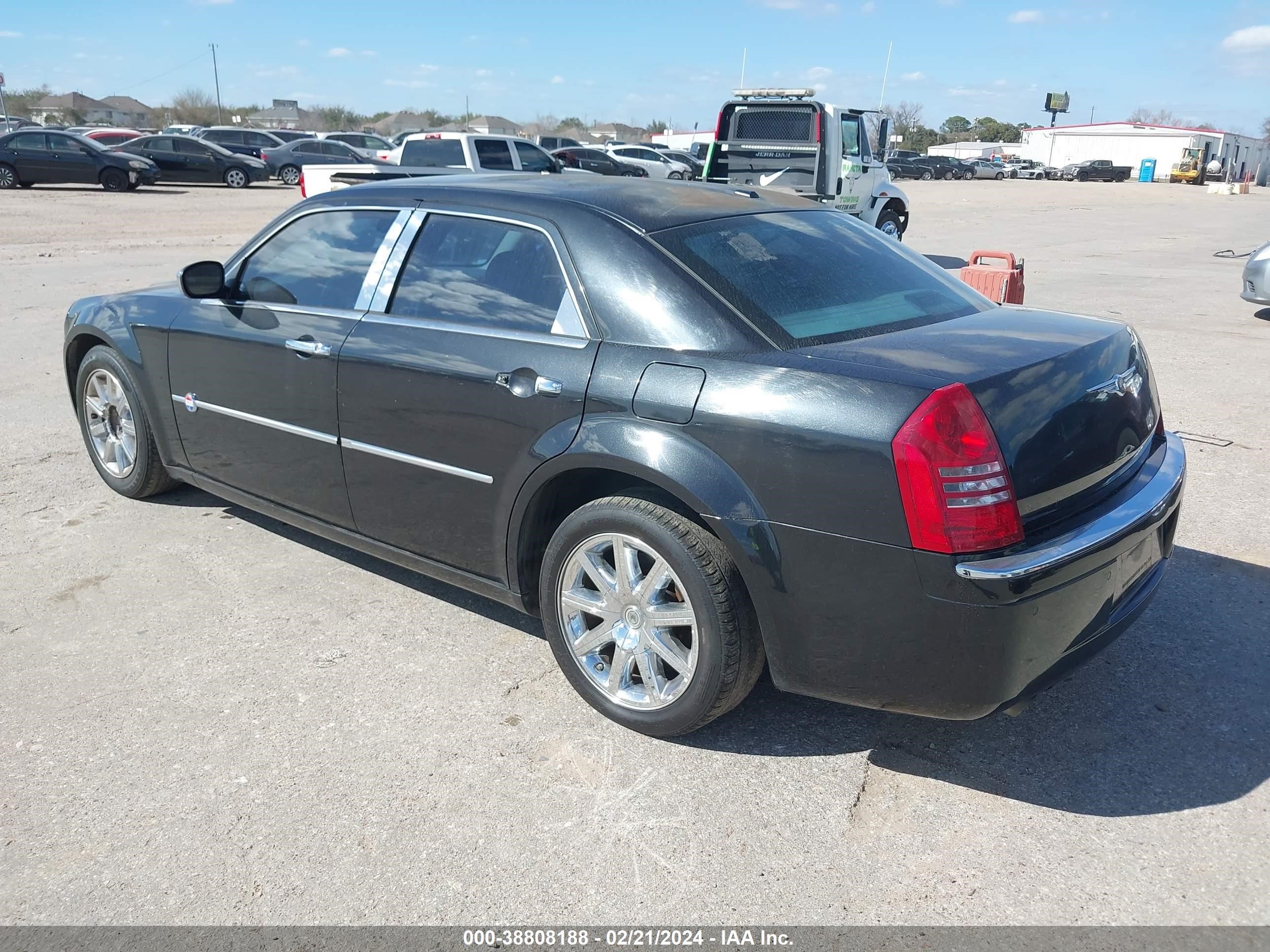 Photo 2 VIN: 2C3LA63H27H785968 - CHRYSLER 300C 