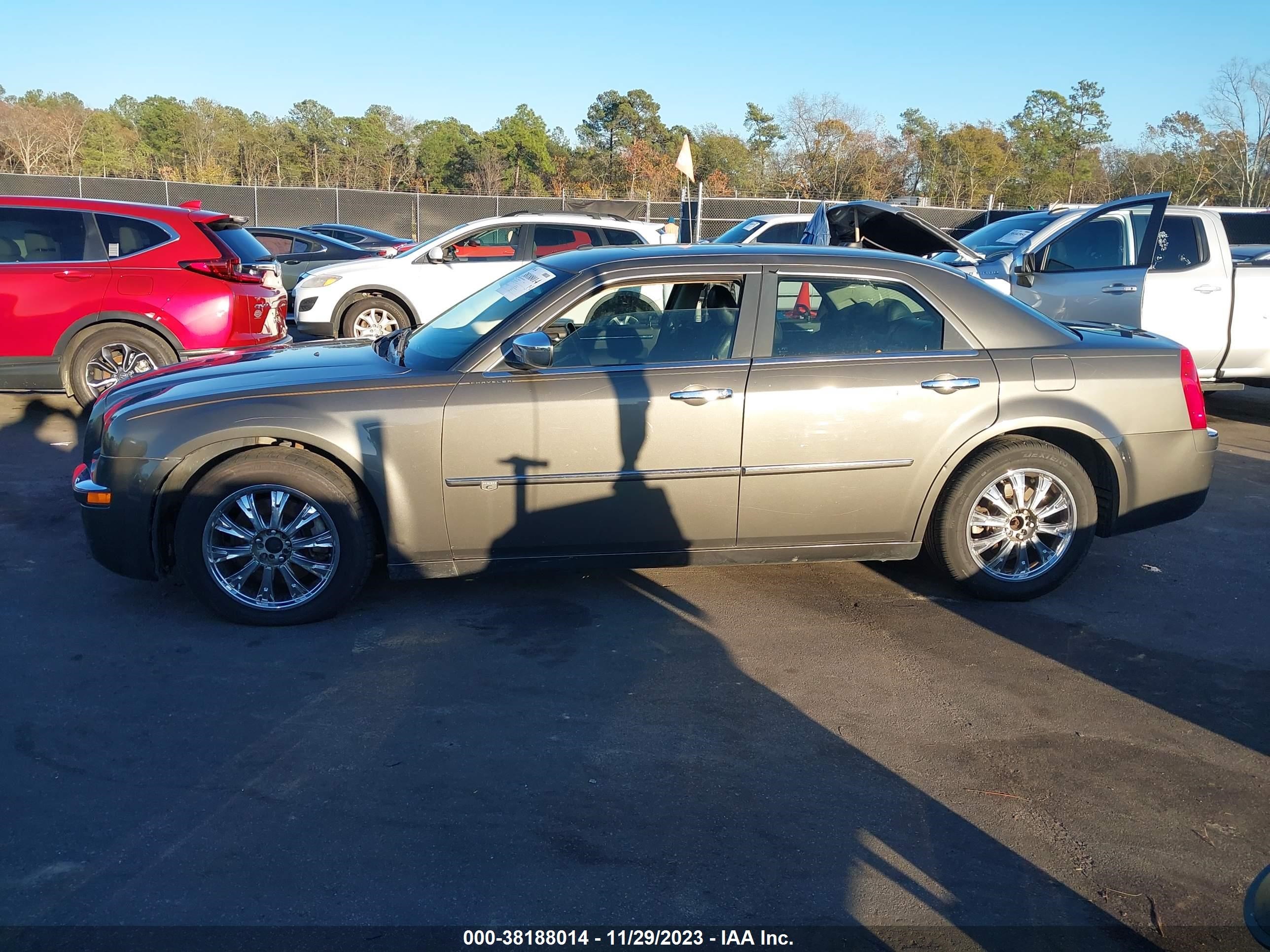 Photo 13 VIN: 2C3LA63H38H179838 - CHRYSLER 300C 