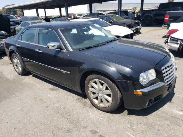 Photo 3 VIN: 2C3LA63H48H129580 - CHRYSLER 300C 