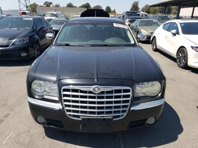 Photo 4 VIN: 2C3LA63H48H129580 - CHRYSLER 300C 