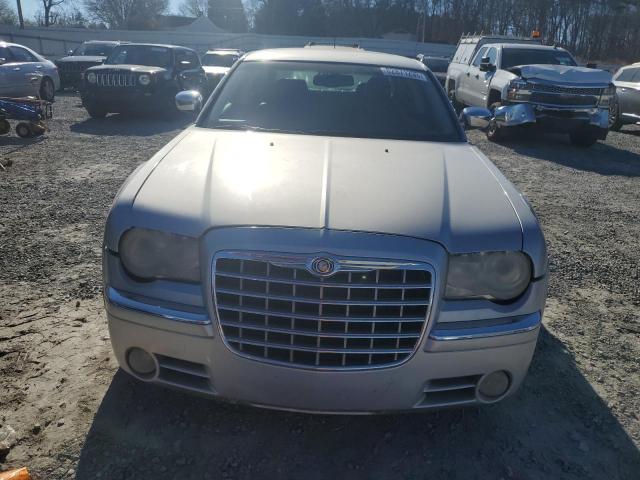 Photo 4 VIN: 2C3LA63H58H120239 - CHRYSLER 300 