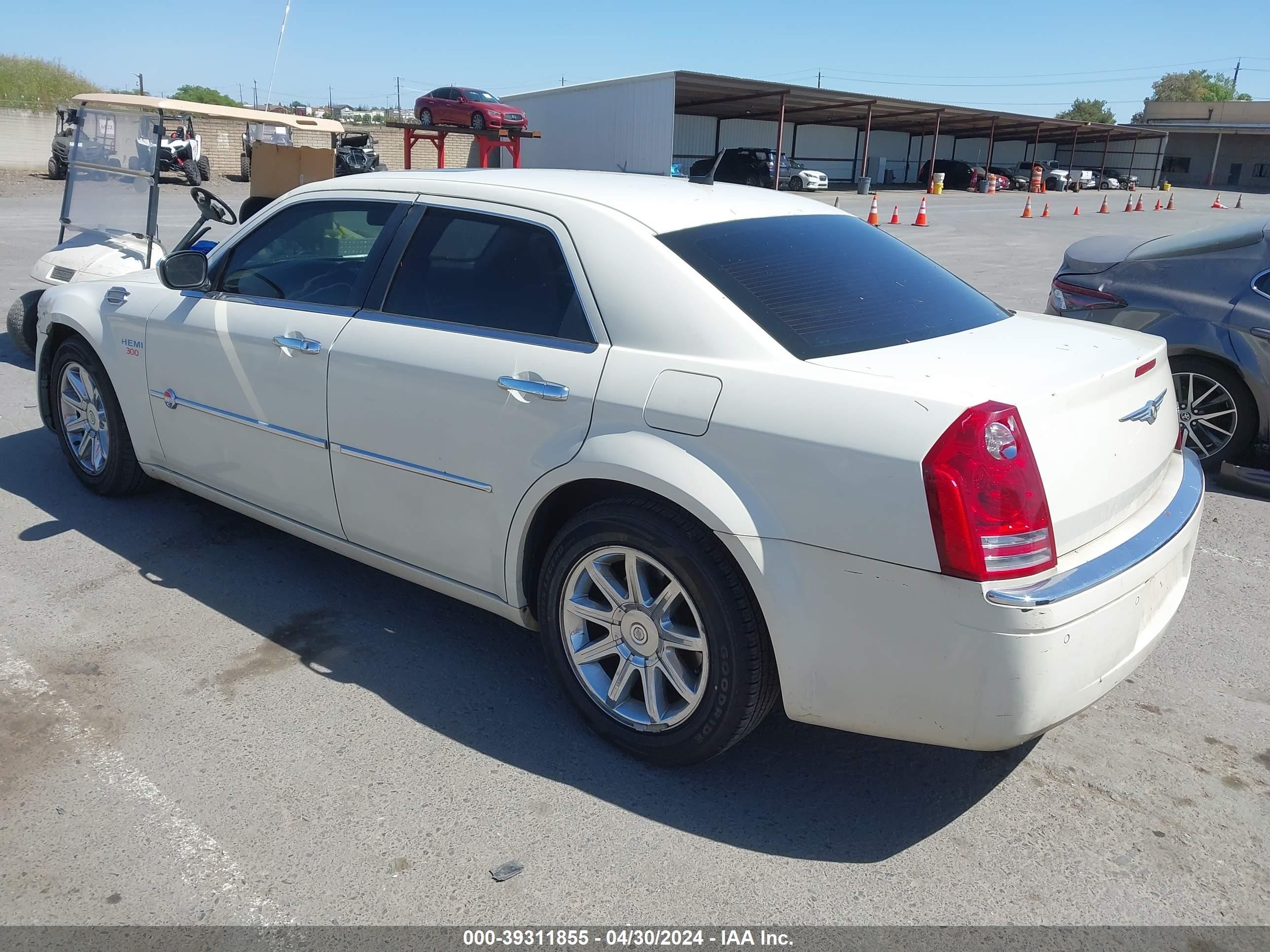 Photo 2 VIN: 2C3LA63H68H135459 - CHRYSLER 300C 