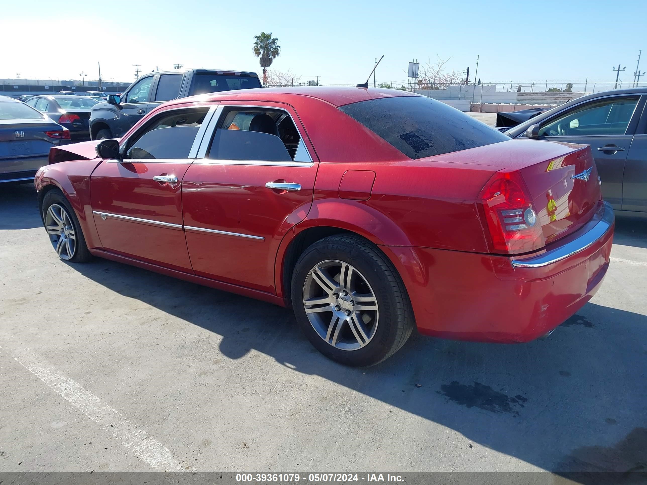 Photo 2 VIN: 2C3LA63H68H287015 - CHRYSLER 300C 