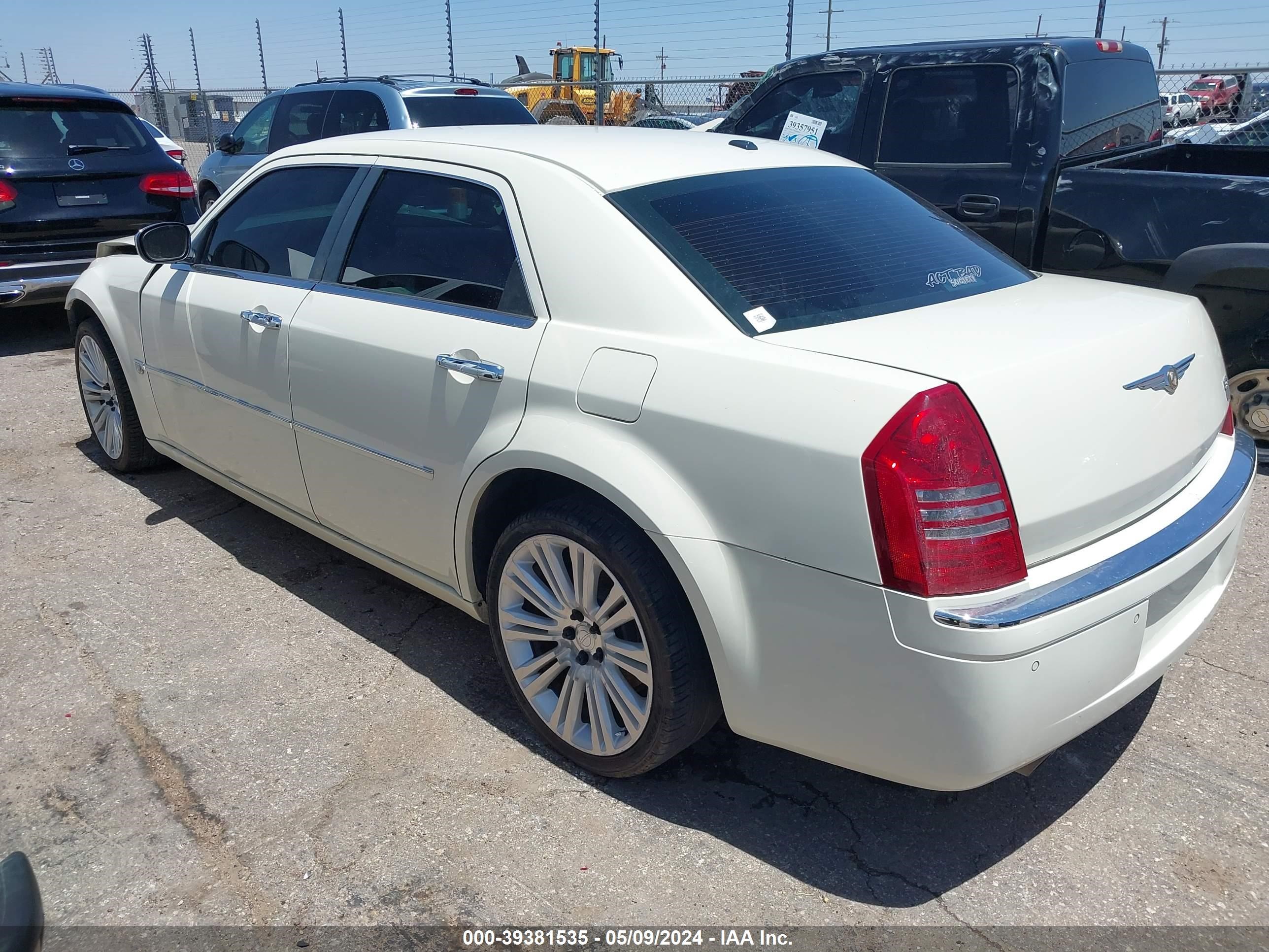 Photo 2 VIN: 2C3LA63H76H272116 - CHRYSLER 300C 