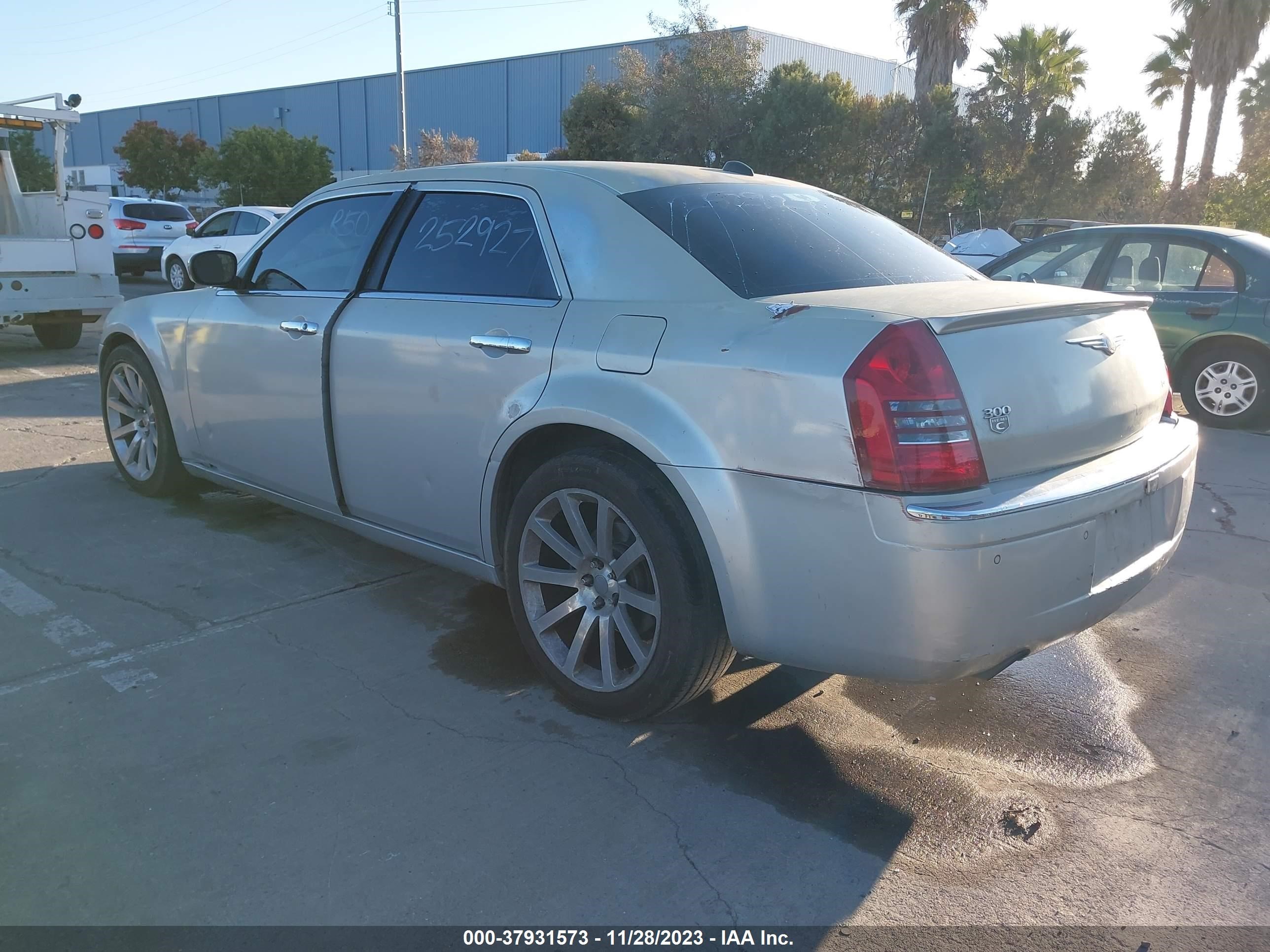 Photo 2 VIN: 2C3LA63HX6H252927 - CHRYSLER 300 