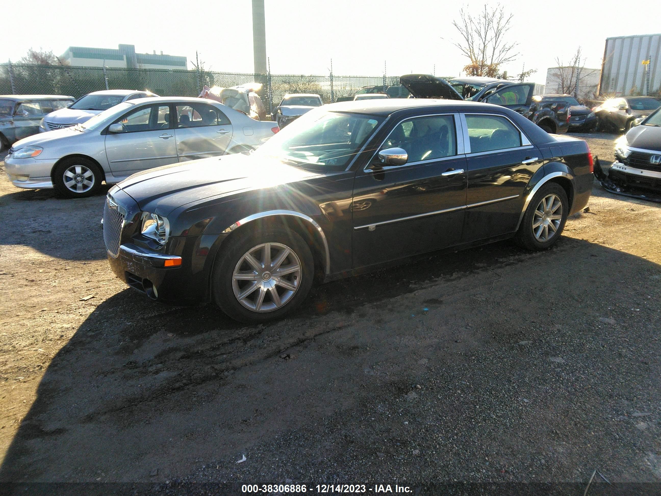 Photo 1 VIN: 2C3LA63T29H505473 - CHRYSLER 300C 