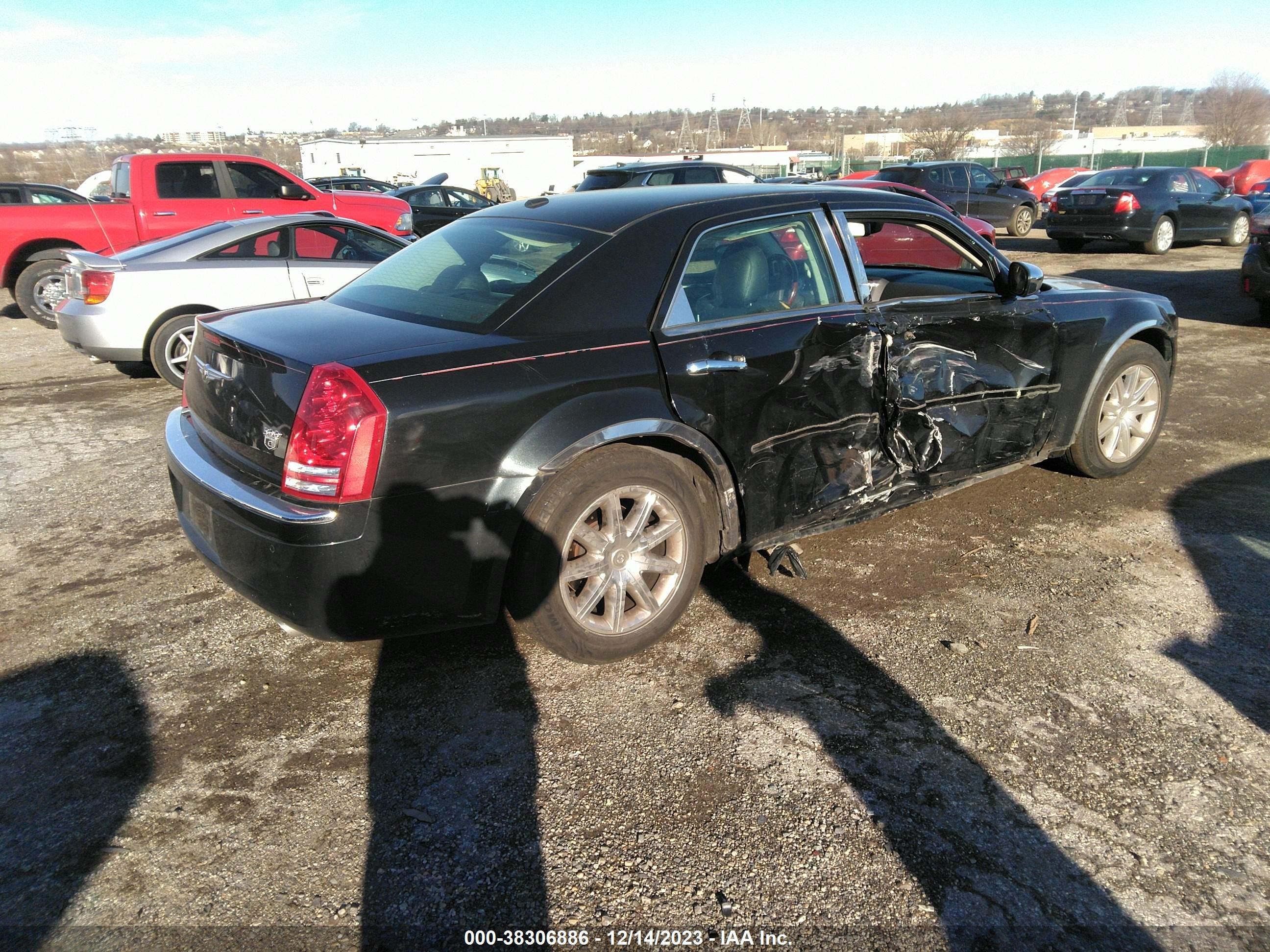 Photo 3 VIN: 2C3LA63T29H505473 - CHRYSLER 300C 