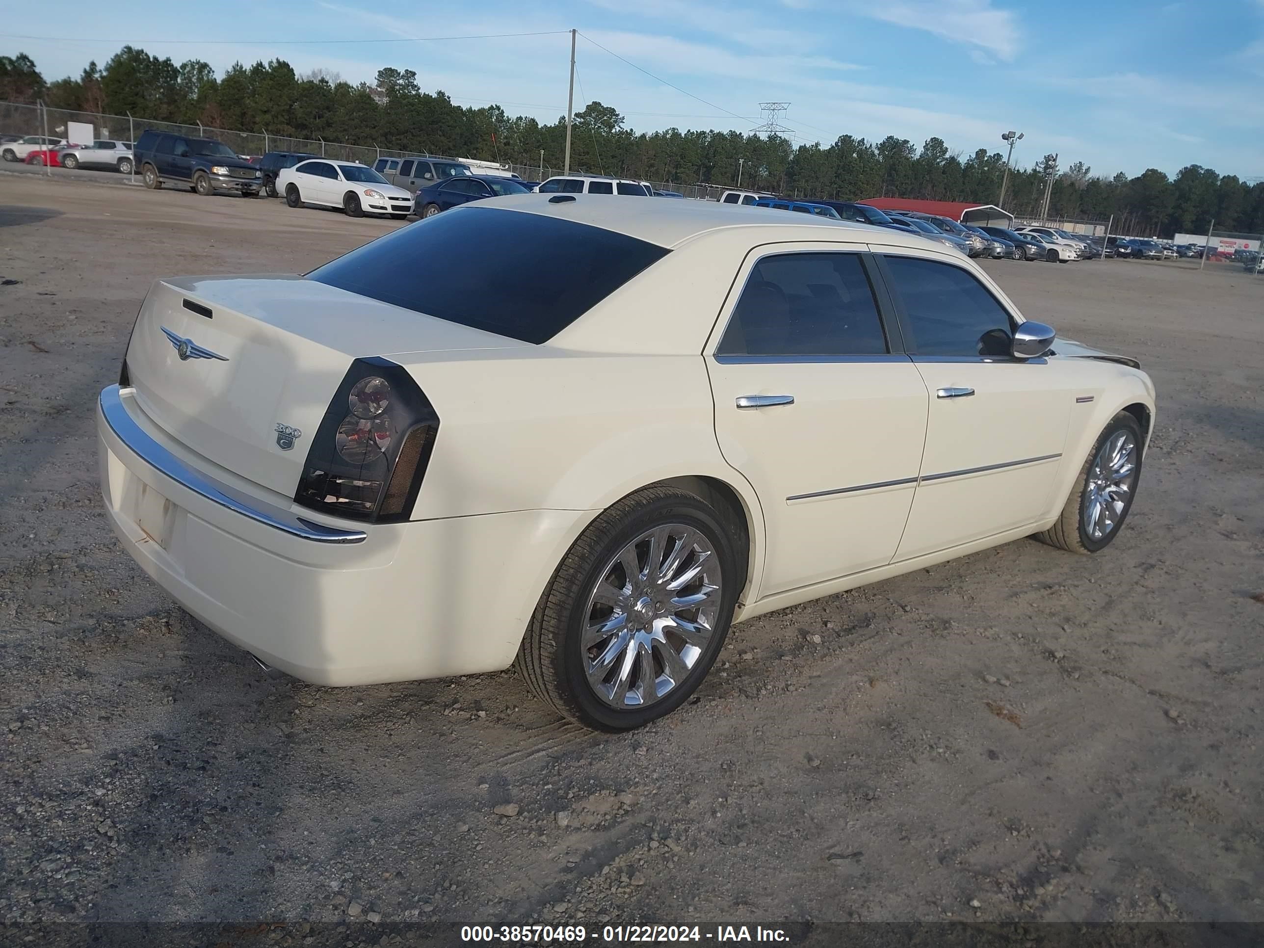 Photo 3 VIN: 2C3LA63T49H582913 - CHRYSLER 300C 