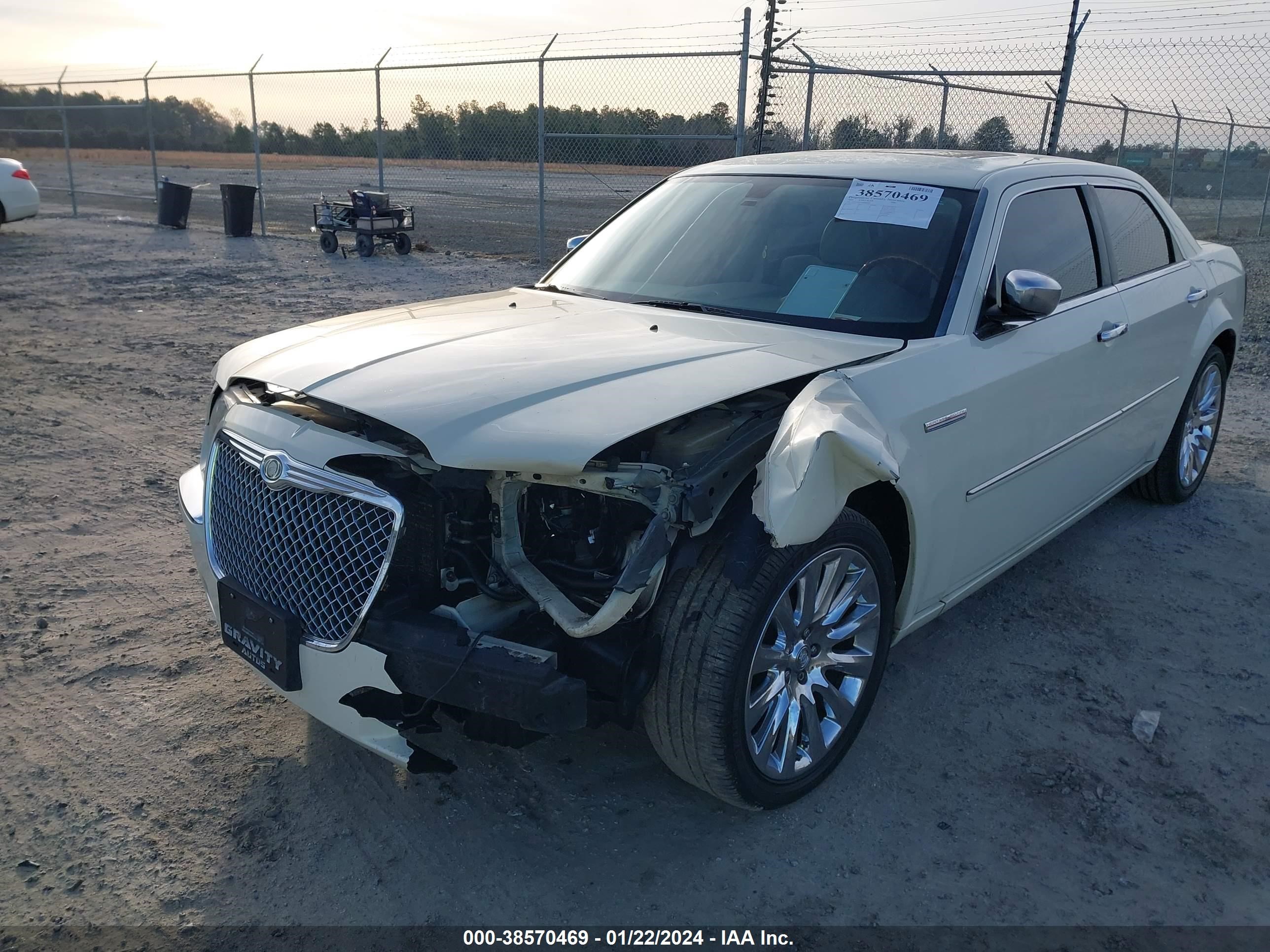 Photo 5 VIN: 2C3LA63T49H582913 - CHRYSLER 300C 