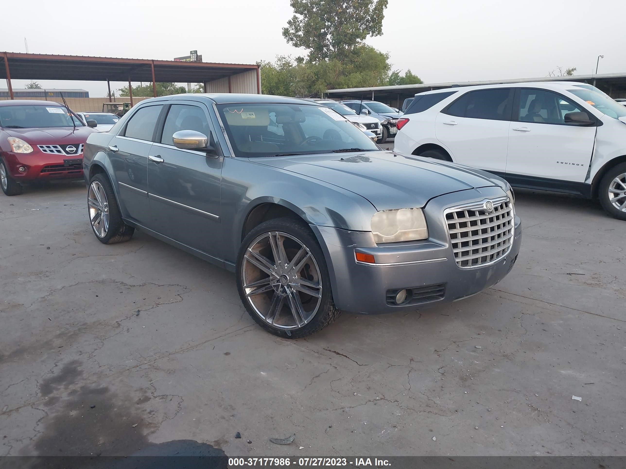 Photo 0 VIN: 2C3LK53G86H424936 - CHRYSLER 300 