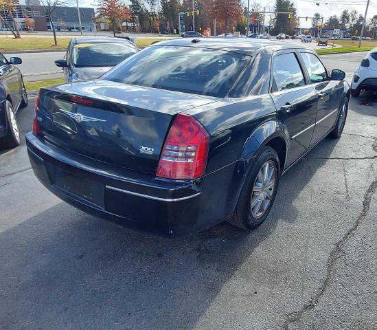 Photo 3 VIN: 2C3LK53V79H553270 - CHRYSLER 300 