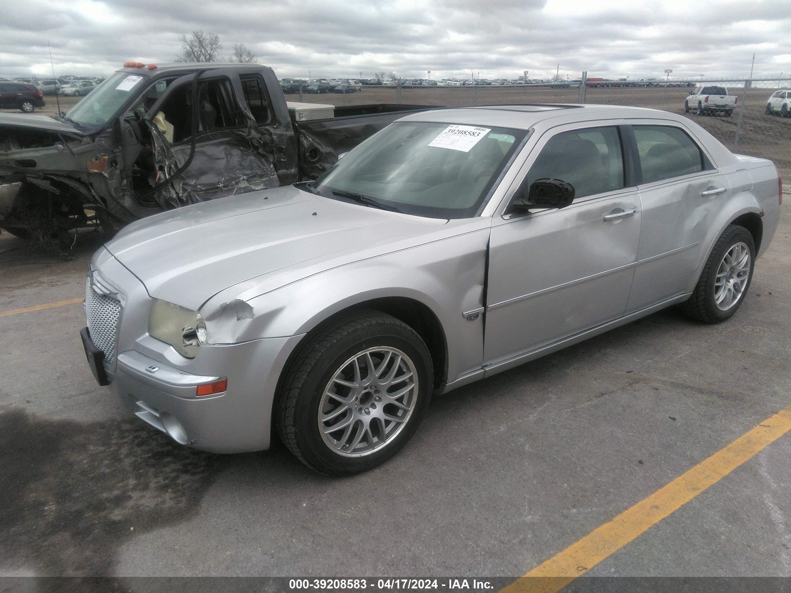 Photo 1 VIN: 2C3LK63H17H634505 - CHRYSLER 300C 