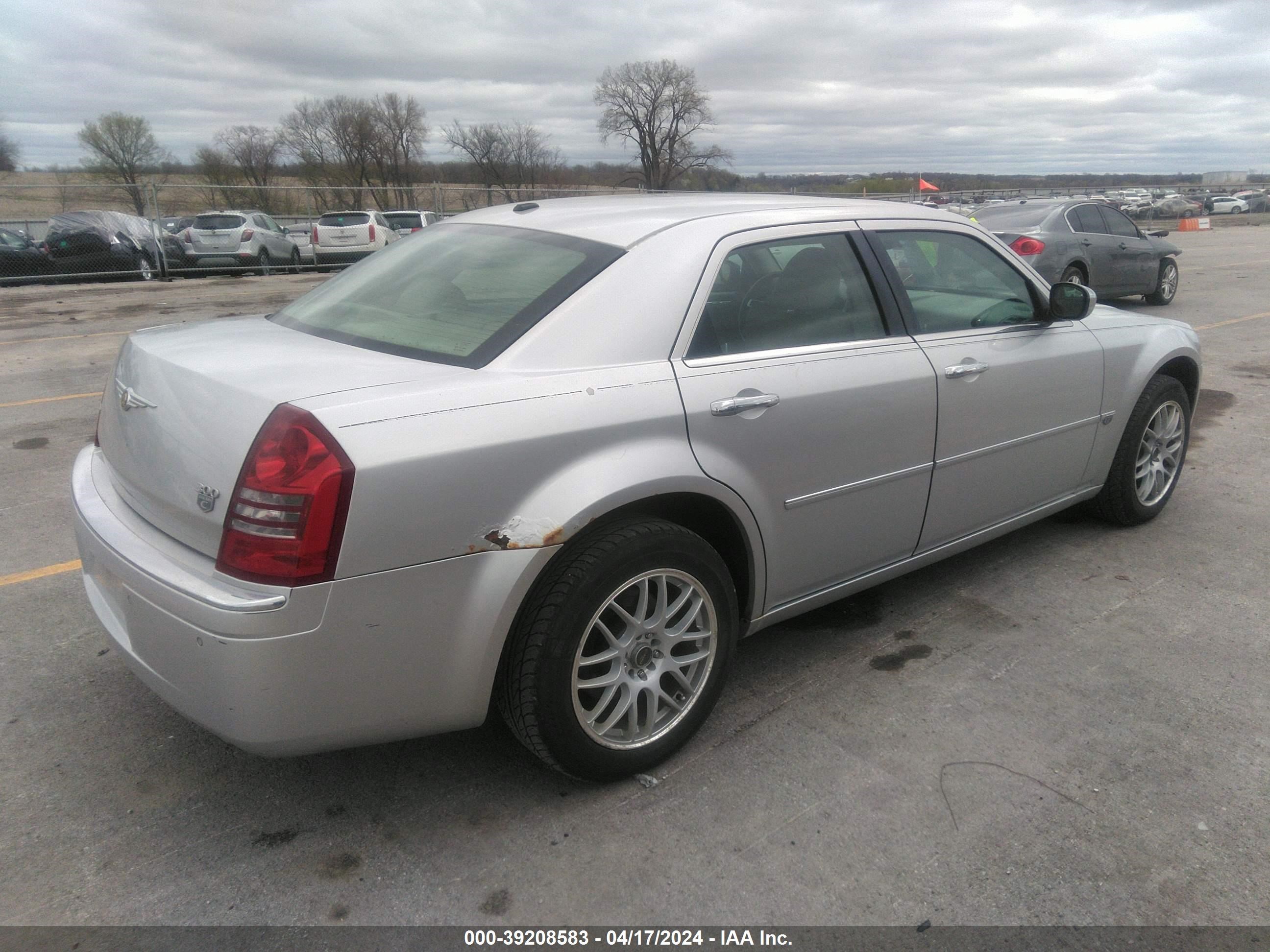 Photo 3 VIN: 2C3LK63H17H634505 - CHRYSLER 300C 