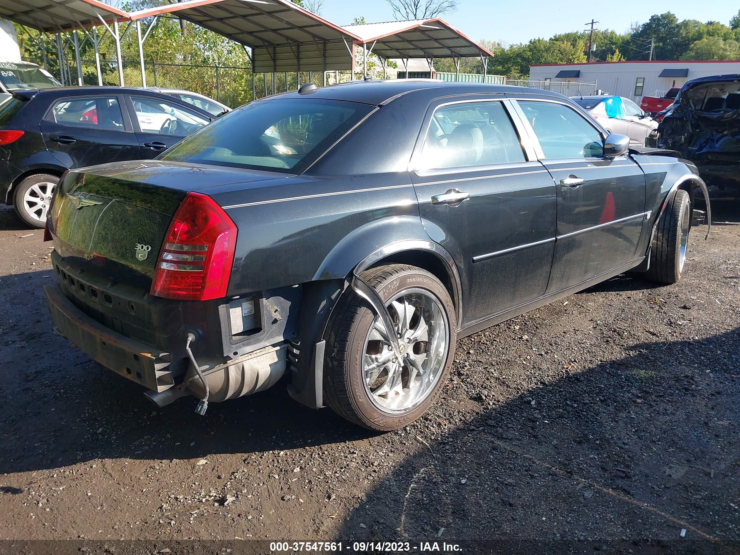 Photo 3 VIN: 2C3LK63H46H104415 - CHRYSLER 300 