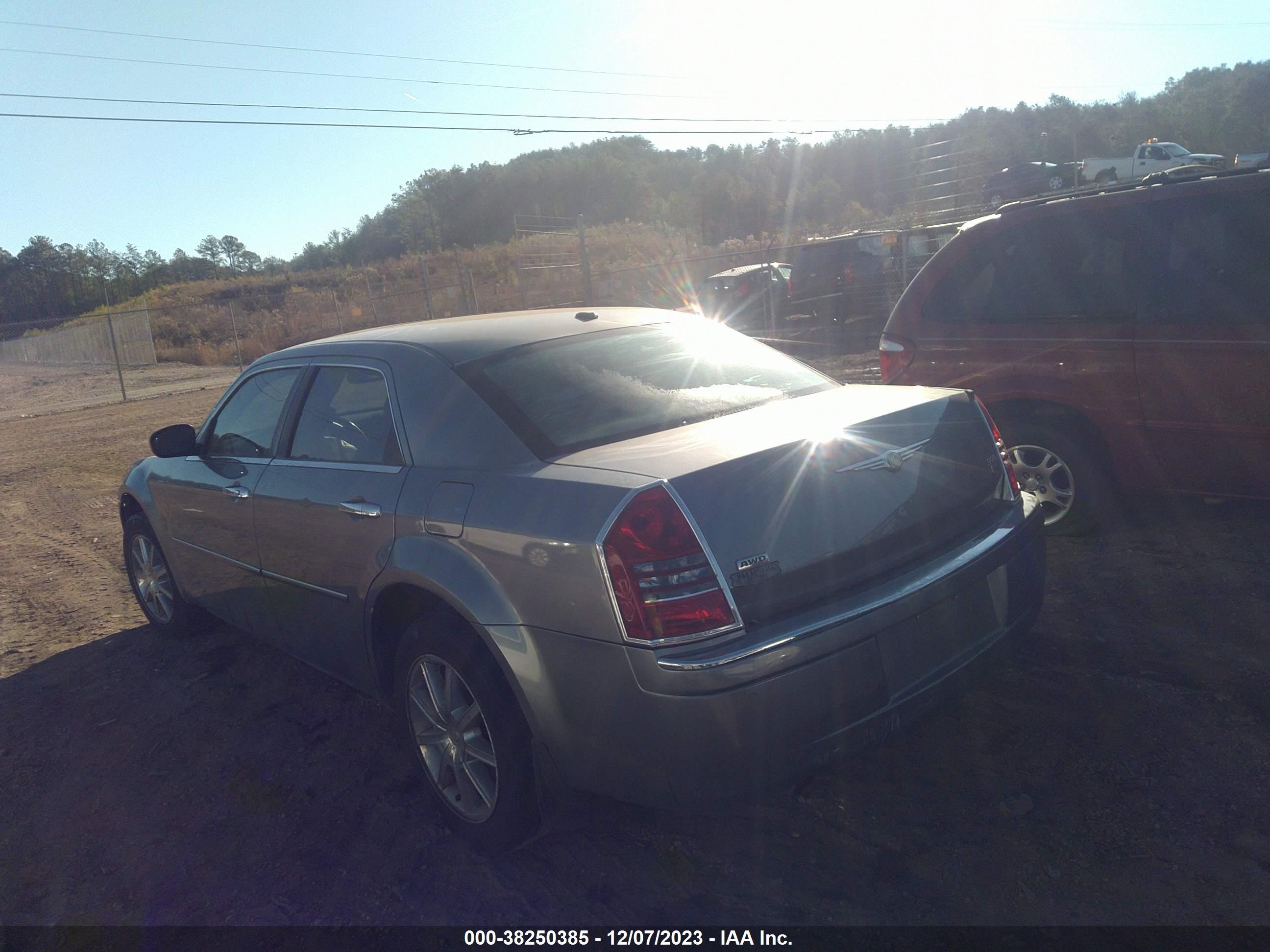 Photo 2 VIN: 2C3LK63H47H872901 - CHRYSLER 300C 