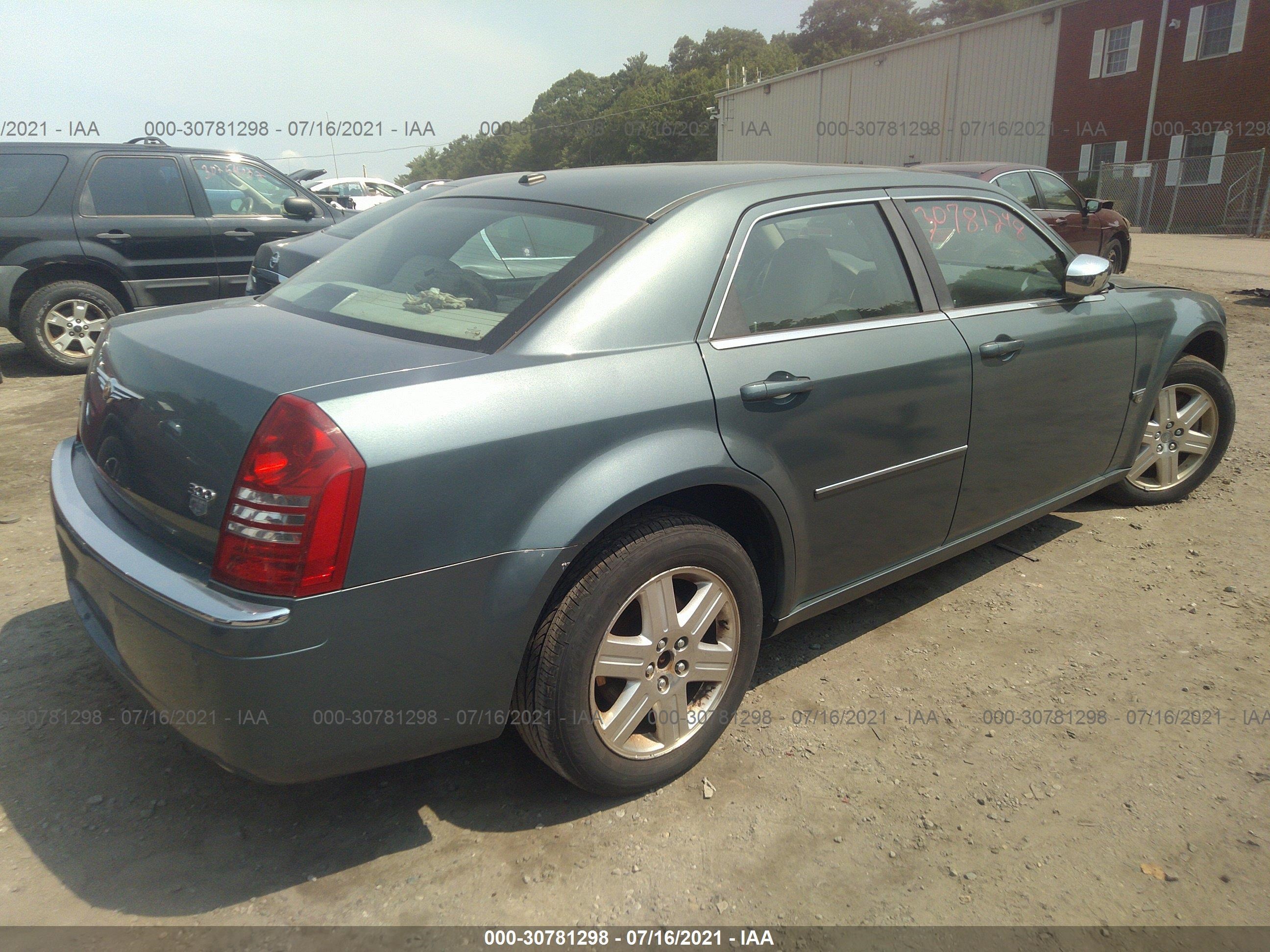 Photo 3 VIN: 2C3LK63H56H284245 - CHRYSLER 300C 