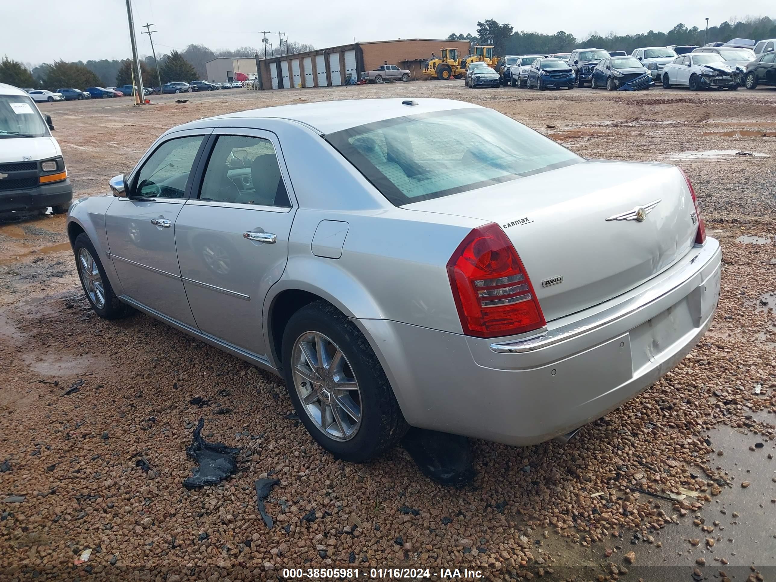 Photo 2 VIN: 2C3LK63H97H758988 - CHRYSLER 300C 