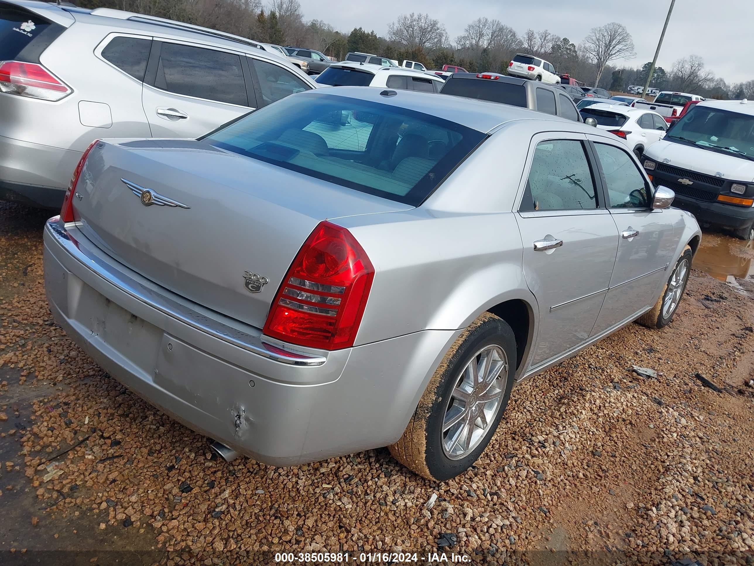 Photo 3 VIN: 2C3LK63H97H758988 - CHRYSLER 300C 