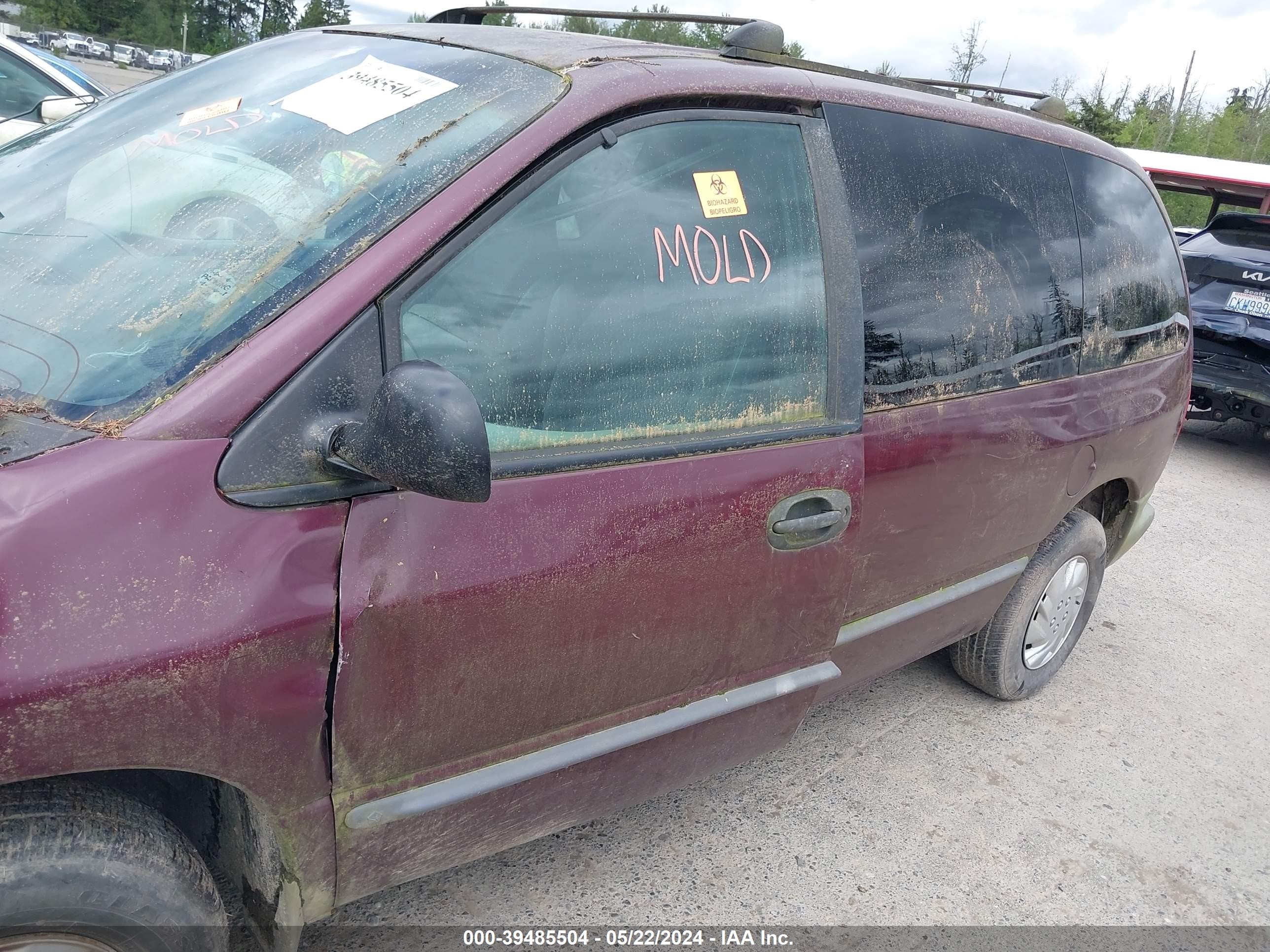 Photo 11 VIN: 2C4FJ25B4YR736390 - CHRYSLER VOYAGER 