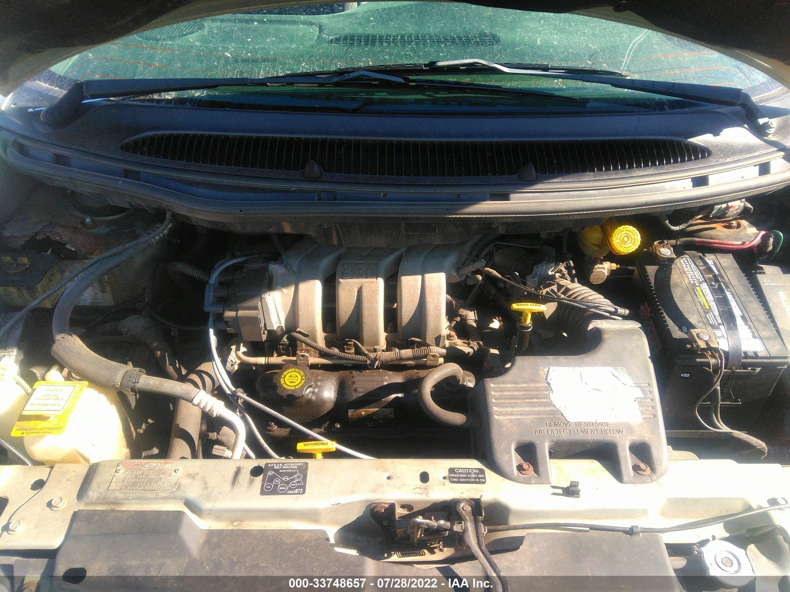 Photo 9 VIN: 2C4GJ44G3YR705953 - CHRYSLER VOYAGER 