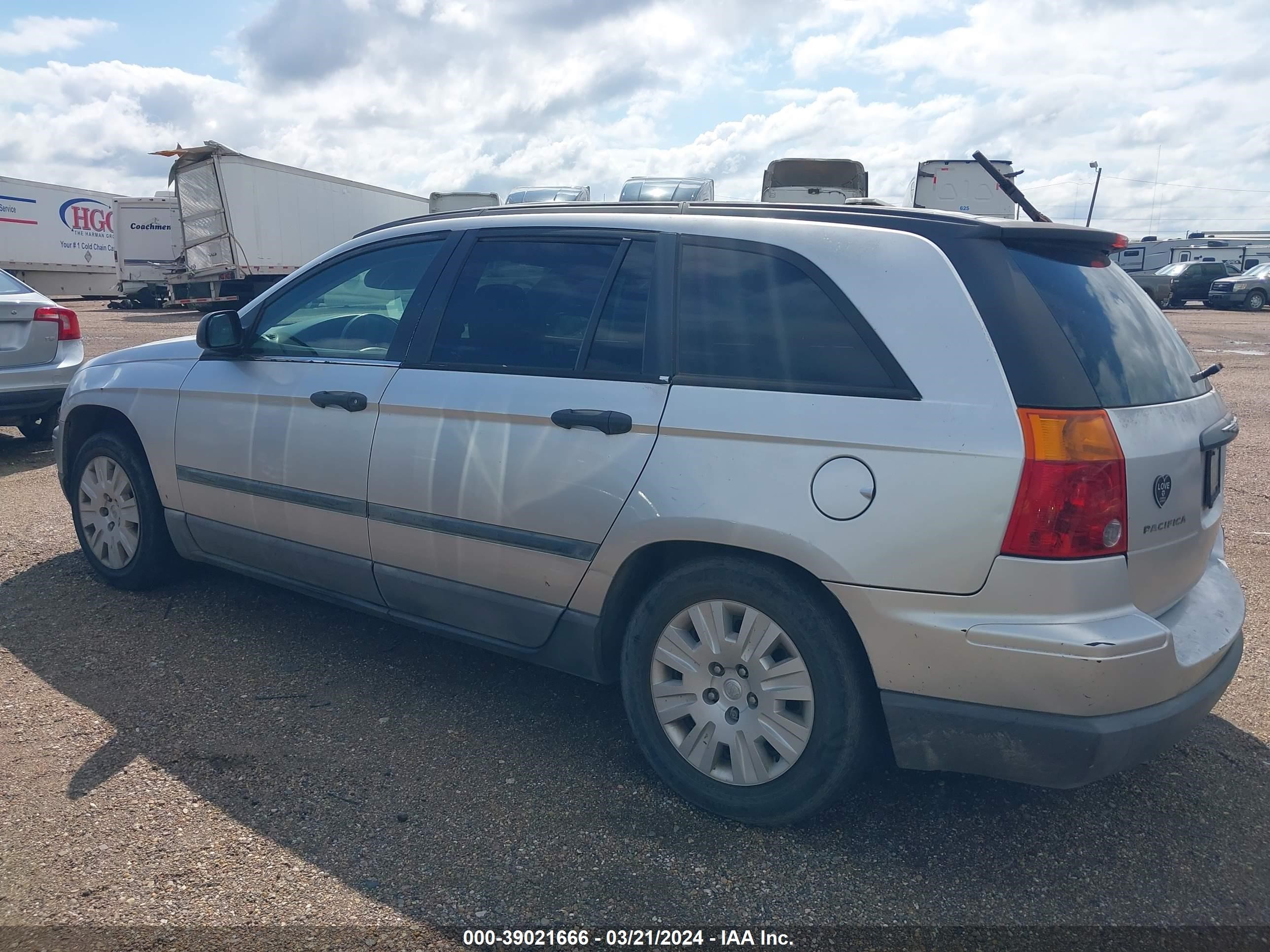 Photo 2 VIN: 2C4GM48L05R280346 - CHRYSLER PACIFICA 