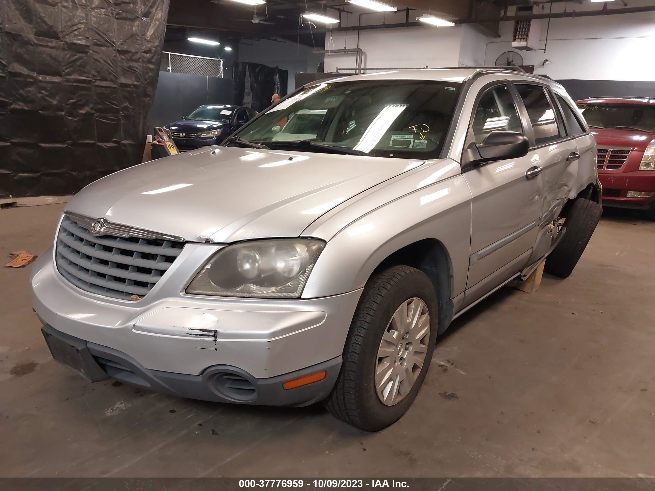 Photo 1 VIN: 2C4GM48L35R413889 - CHRYSLER PACIFICA 