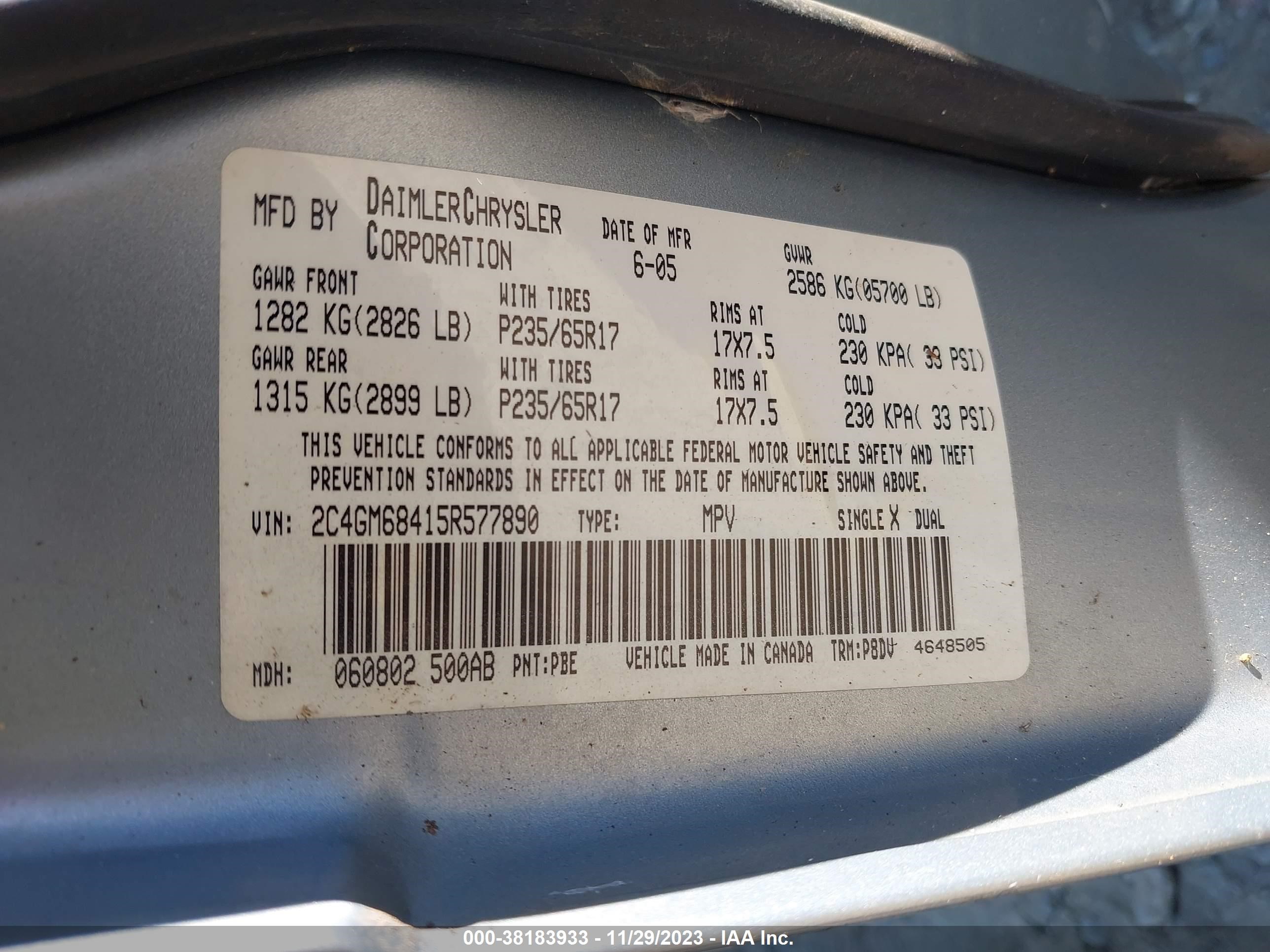 Photo 8 VIN: 2C4GM68415R577890 - CHRYSLER PACIFICA 