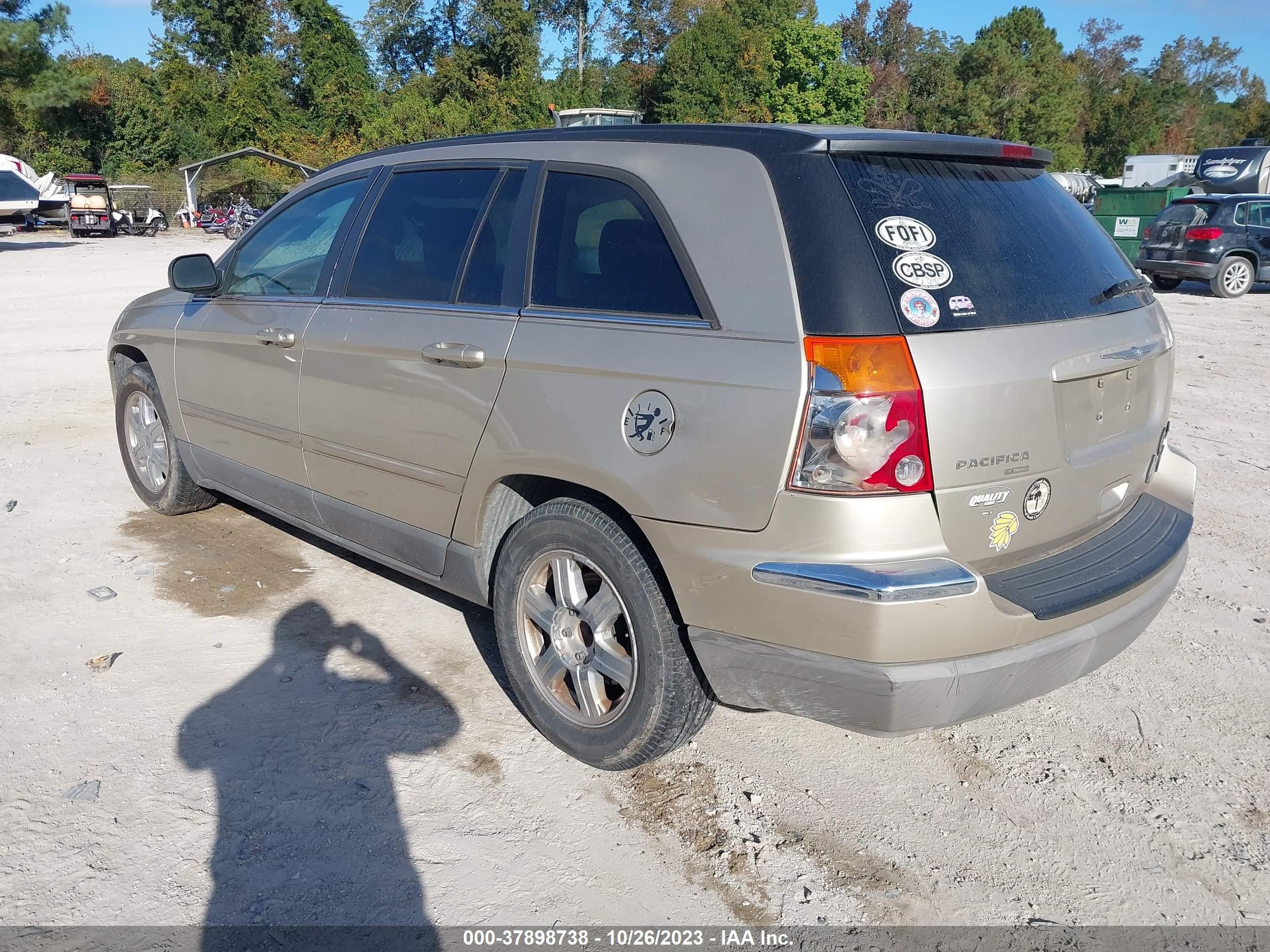 Photo 2 VIN: 2C4GM68425R431434 - CHRYSLER PACIFICA 