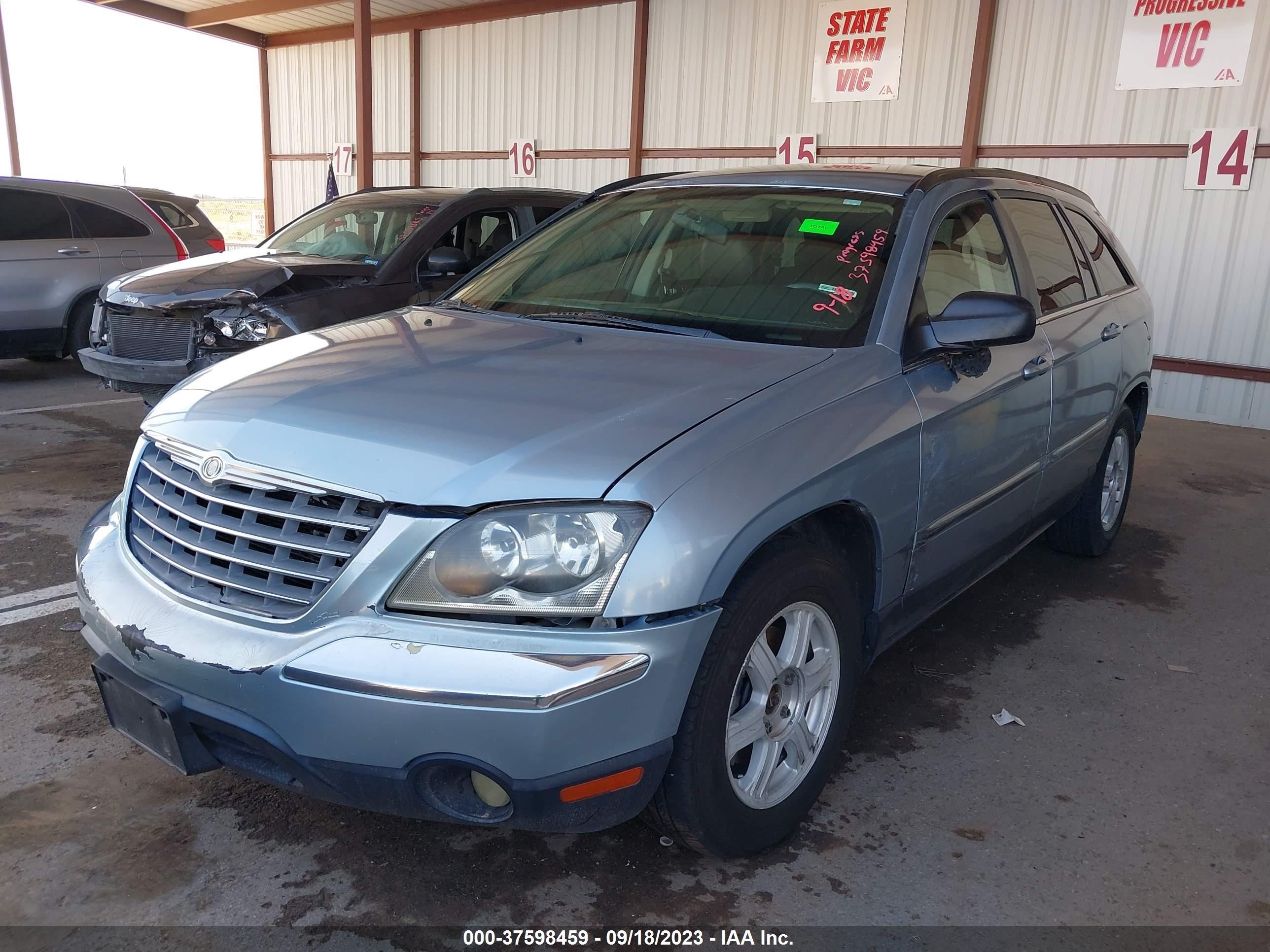 Photo 5 VIN: 2C4GM68455R331263 - CHRYSLER PACIFICA 