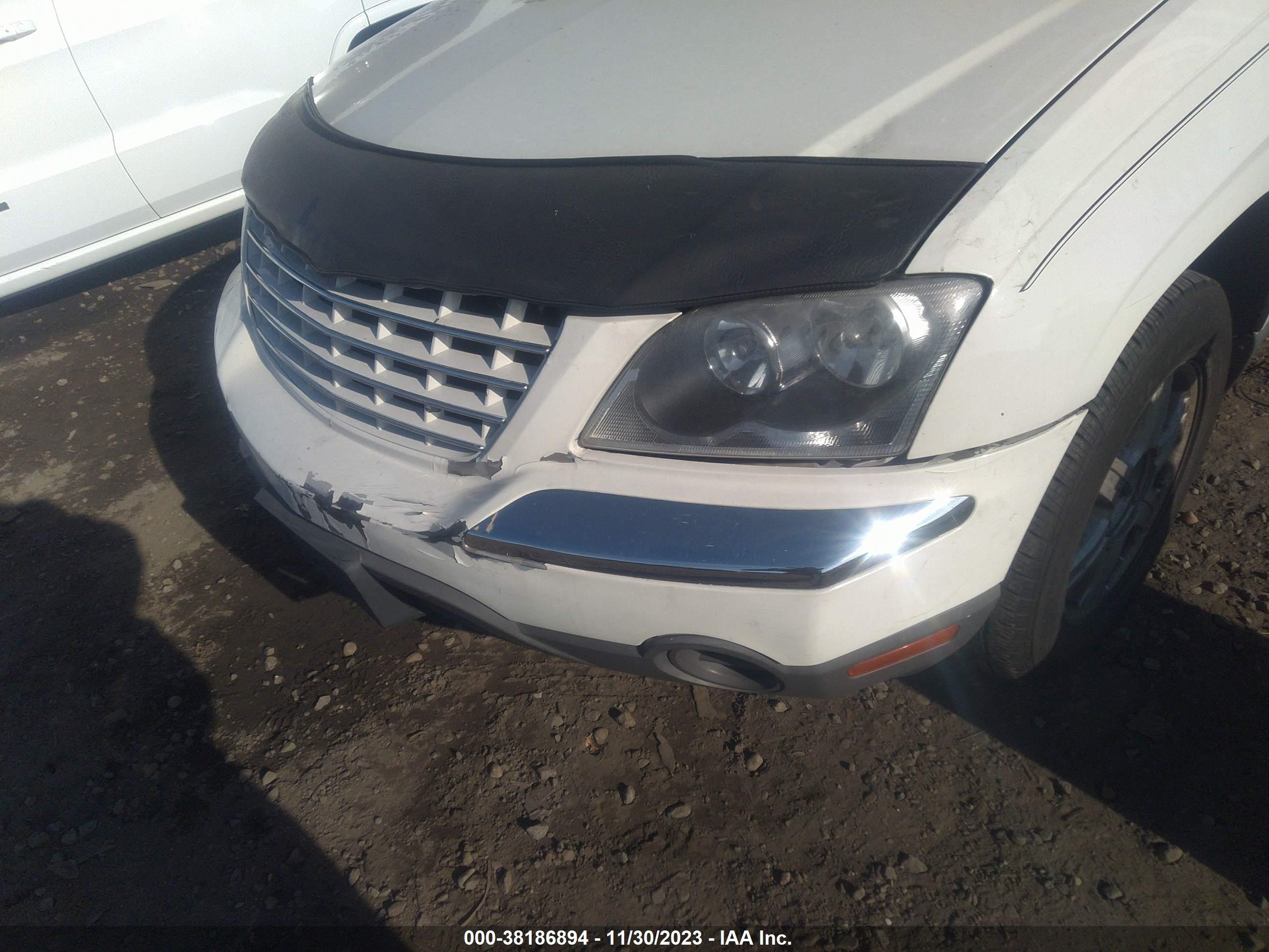 Photo 5 VIN: 2C4GM68494R564934 - CHRYSLER PACIFICA 