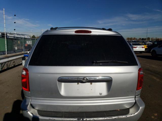 Photo 5 VIN: 2C4GP44303R328843 - CHRYSLER TOWN & COU 