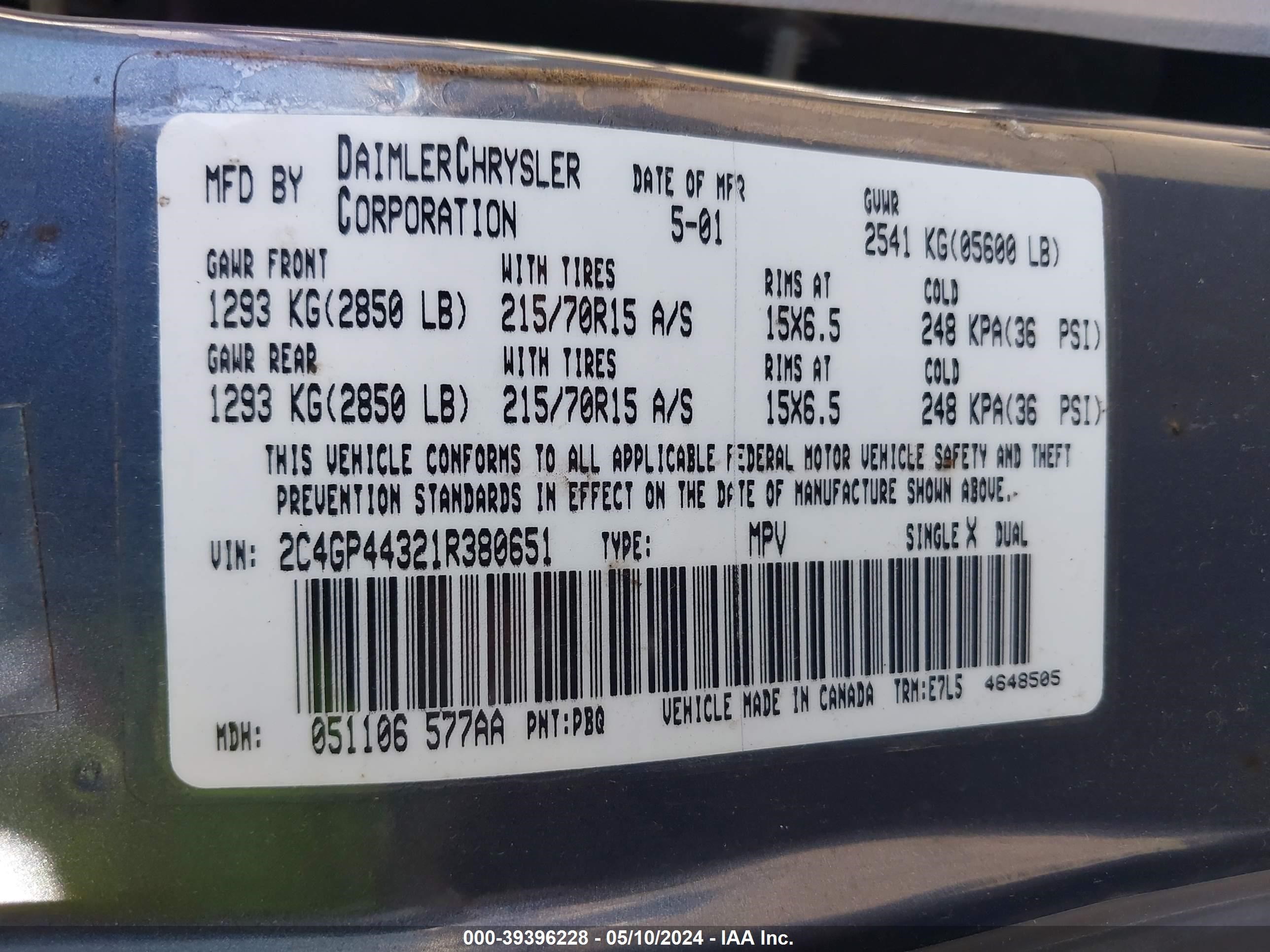 Photo 8 VIN: 2C4GP44321R380651 - CHRYSLER TOWN & COUNTRY 