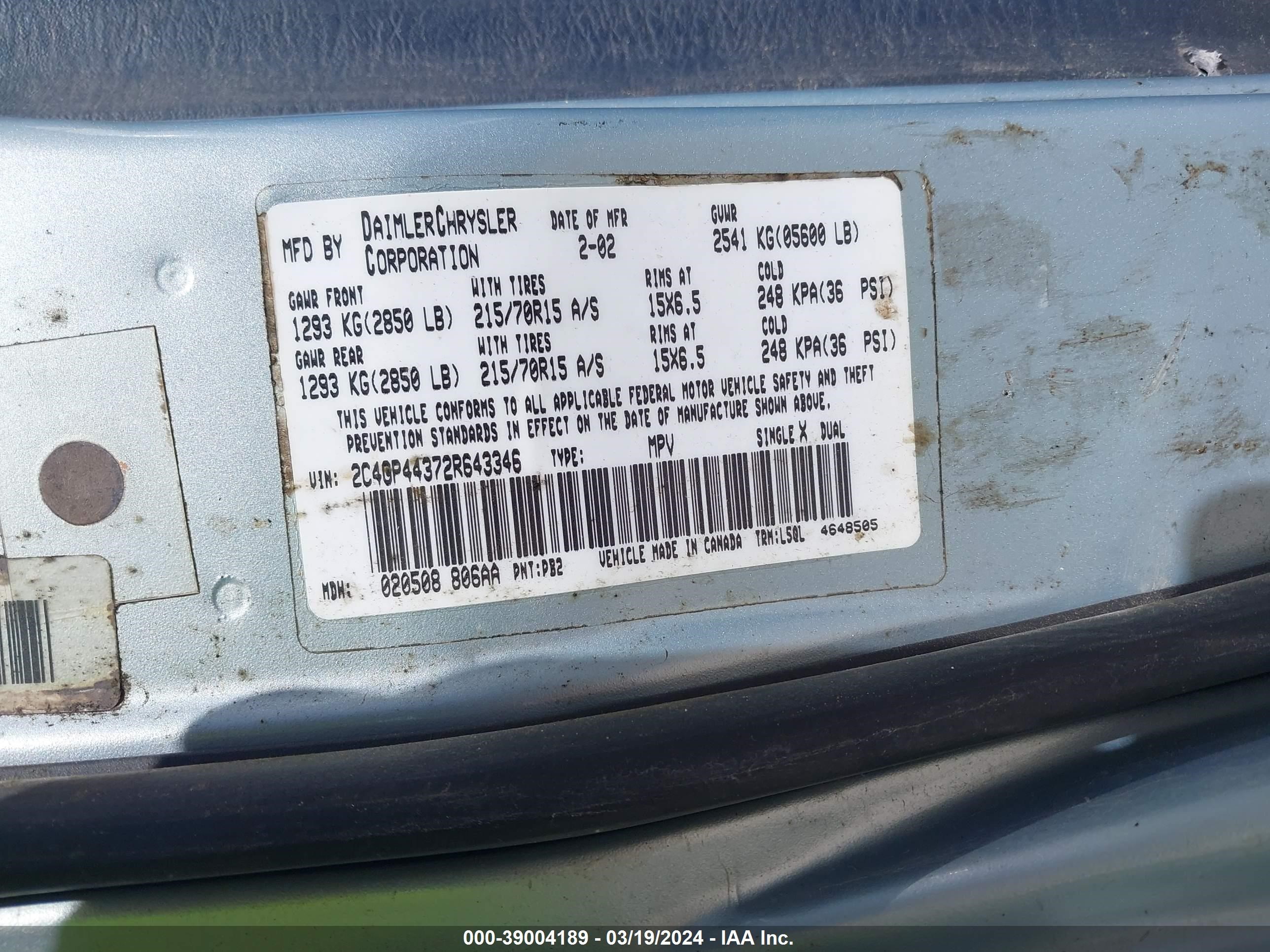 Photo 8 VIN: 2C4GP44372R643346 - CHRYSLER TOWN & COUNTRY 