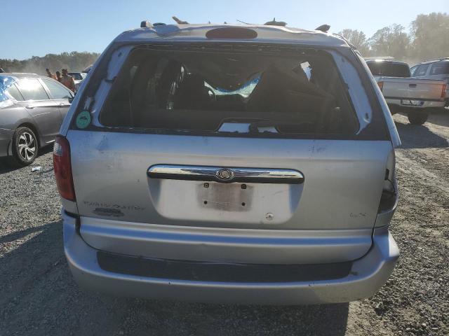 Photo 5 VIN: 2C4GP44G71R108258 - CHRYSLER TOWN & COU 