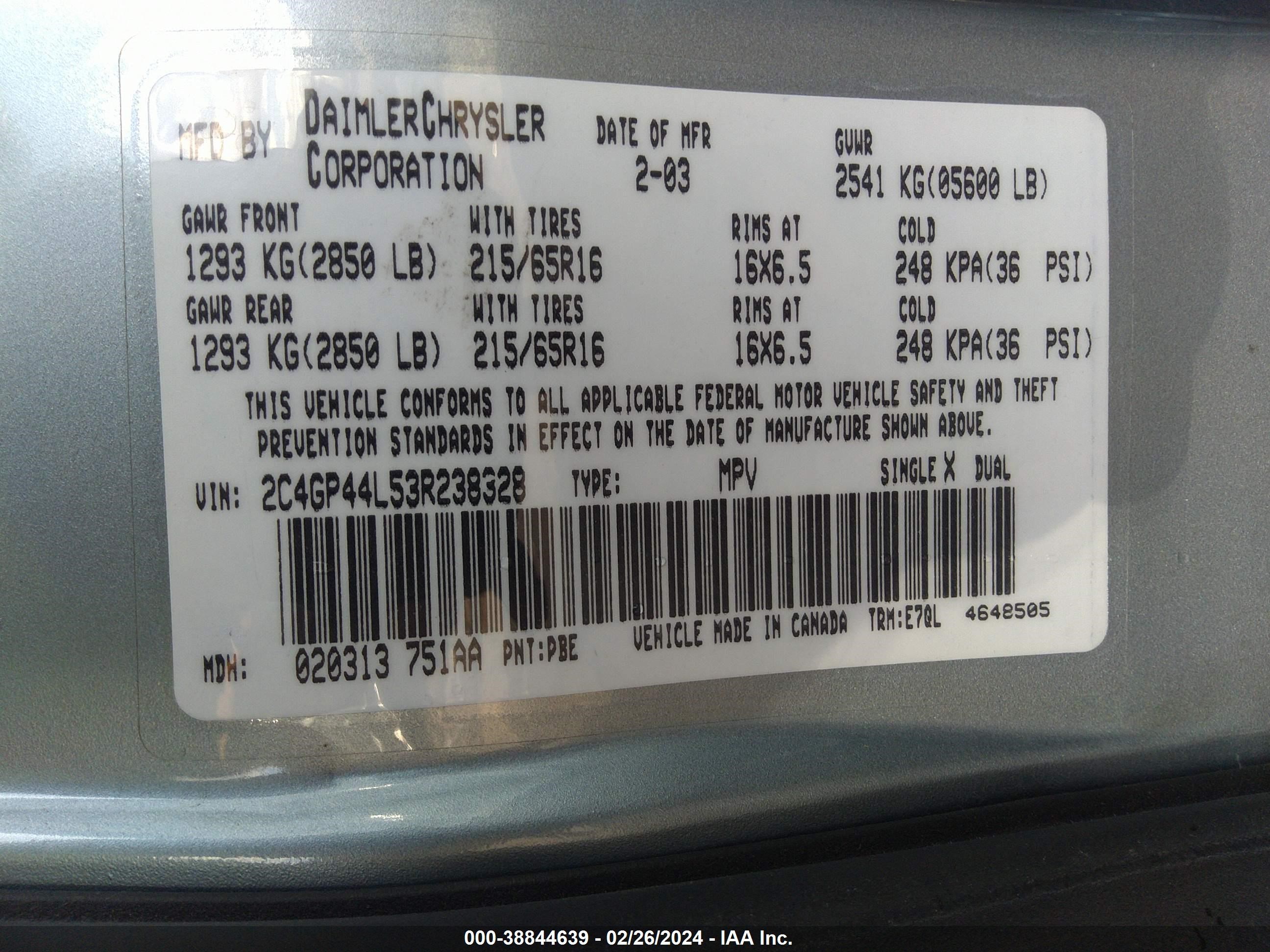 Photo 8 VIN: 2C4GP44L53R238328 - CHRYSLER TOWN & COUNTRY 