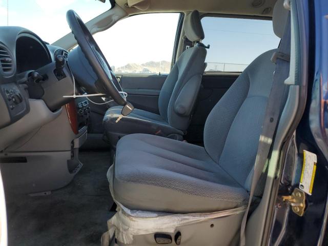 Photo 6 VIN: 2C4GP44R05R379895 - CHRYSLER TOWN & COU 