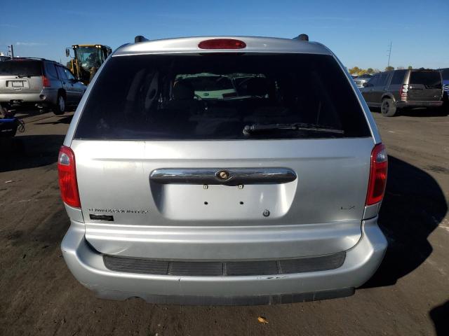 Photo 5 VIN: 2C4GP44R15R597358 - CHRYSLER TOWN & COU 