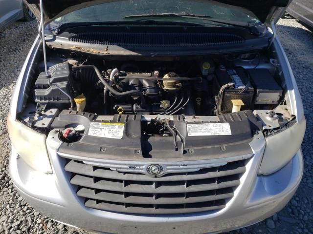 Photo 6 VIN: 2C4GP44R25R509613 - CHRYSLER TOWN &AMP COU 