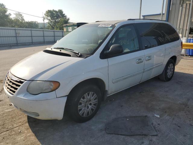 Photo 0 VIN: 2C4GP44R35R127557 - CHRYSLER TOWN & COU 