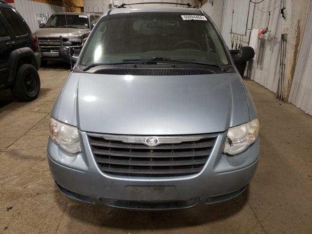 Photo 4 VIN: 2C4GP44R35R209496 - CHRYSLER MINIVAN 